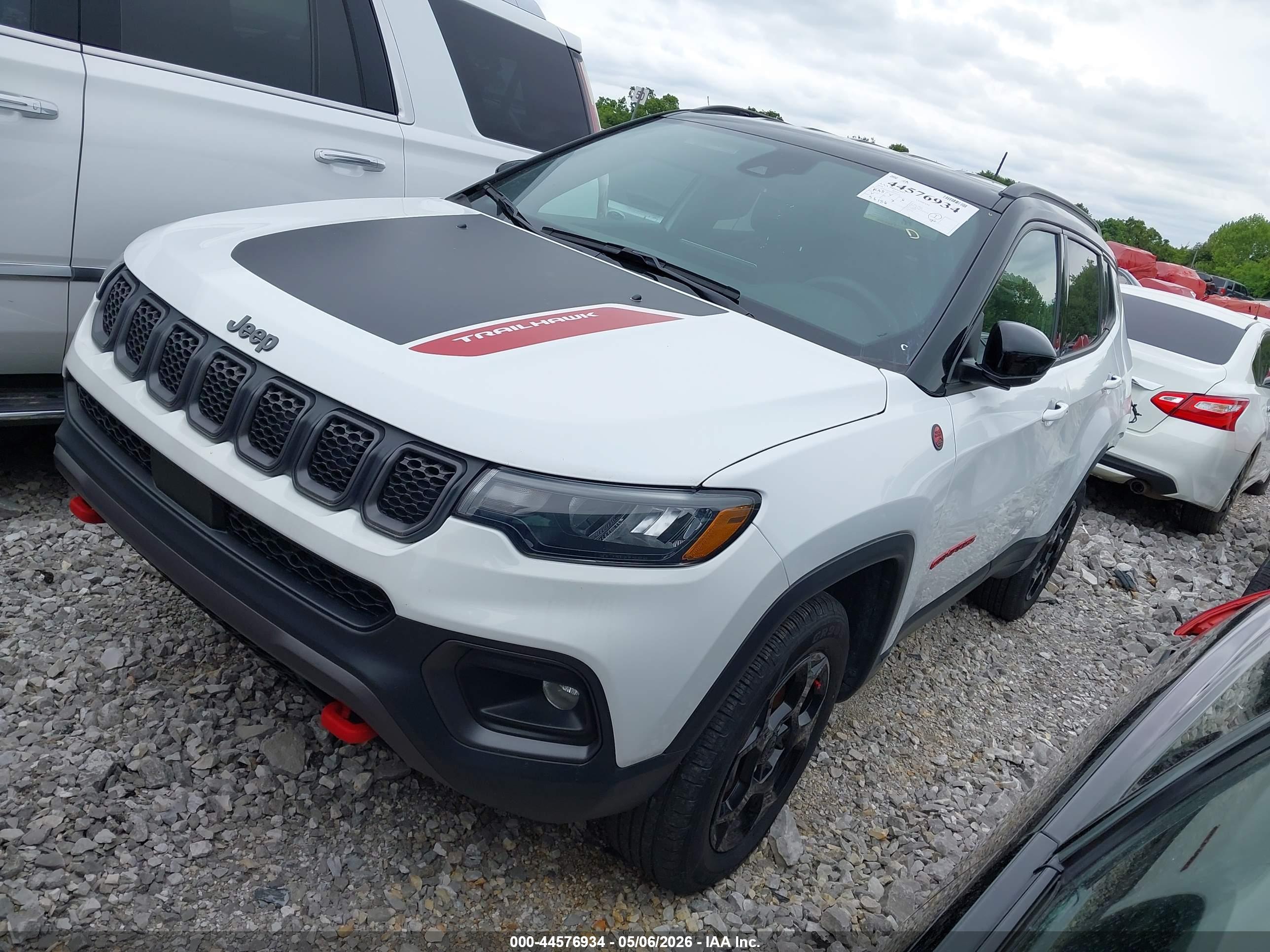 JEEP COMPASS image 2