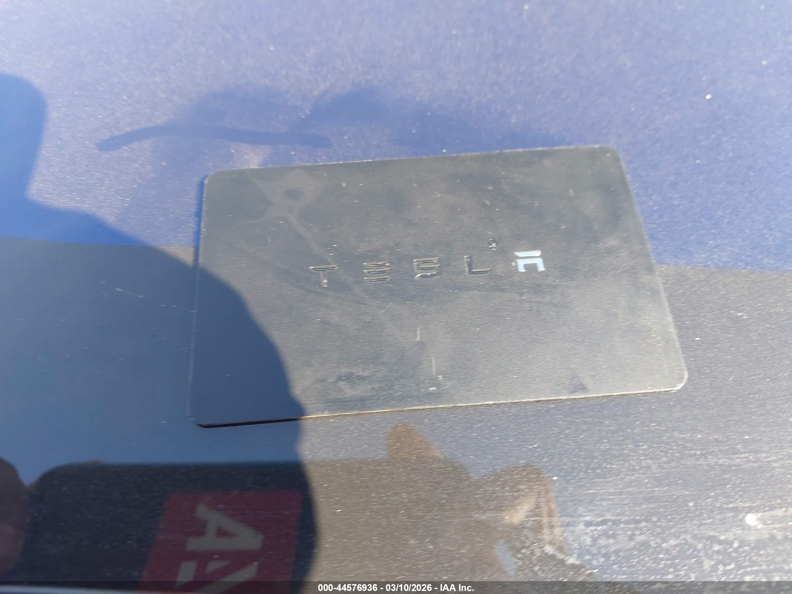 TESLA MODEL image 11