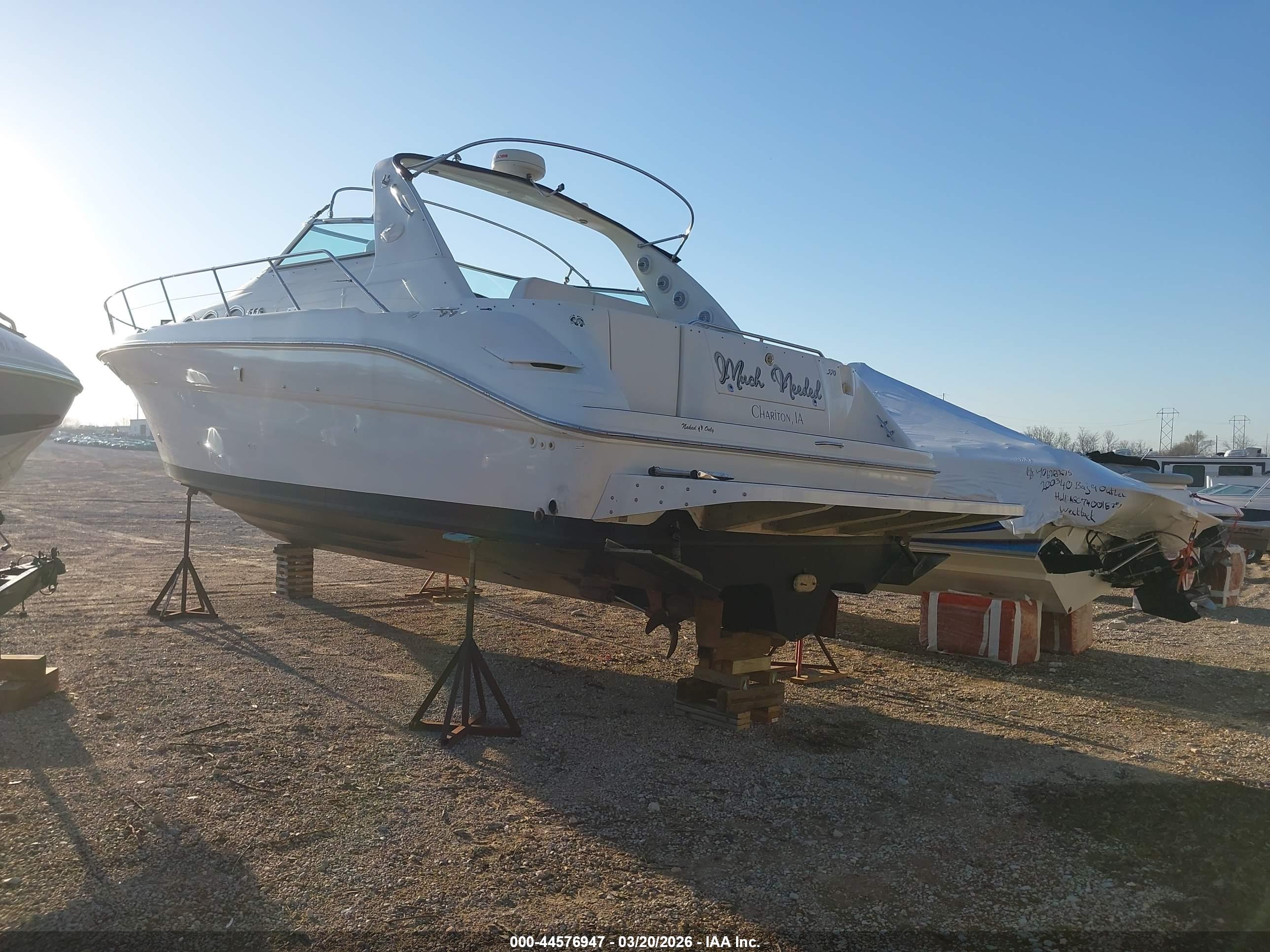 SEA RAY image 3