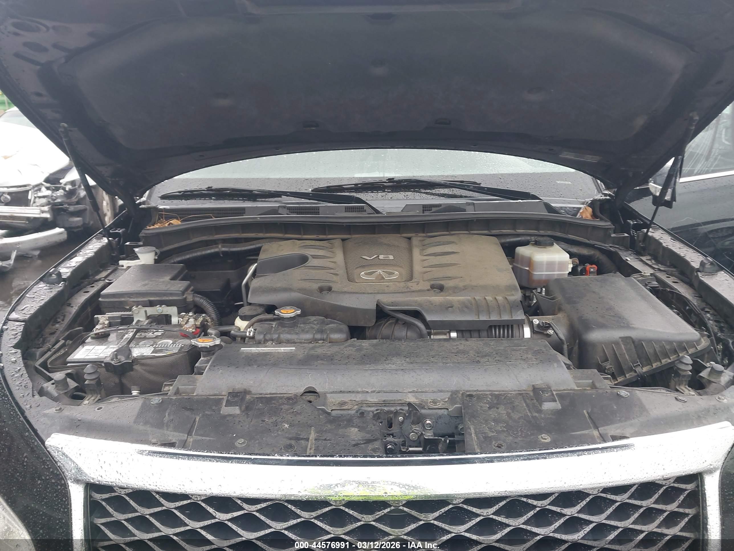 INFINITI QX80 image 10