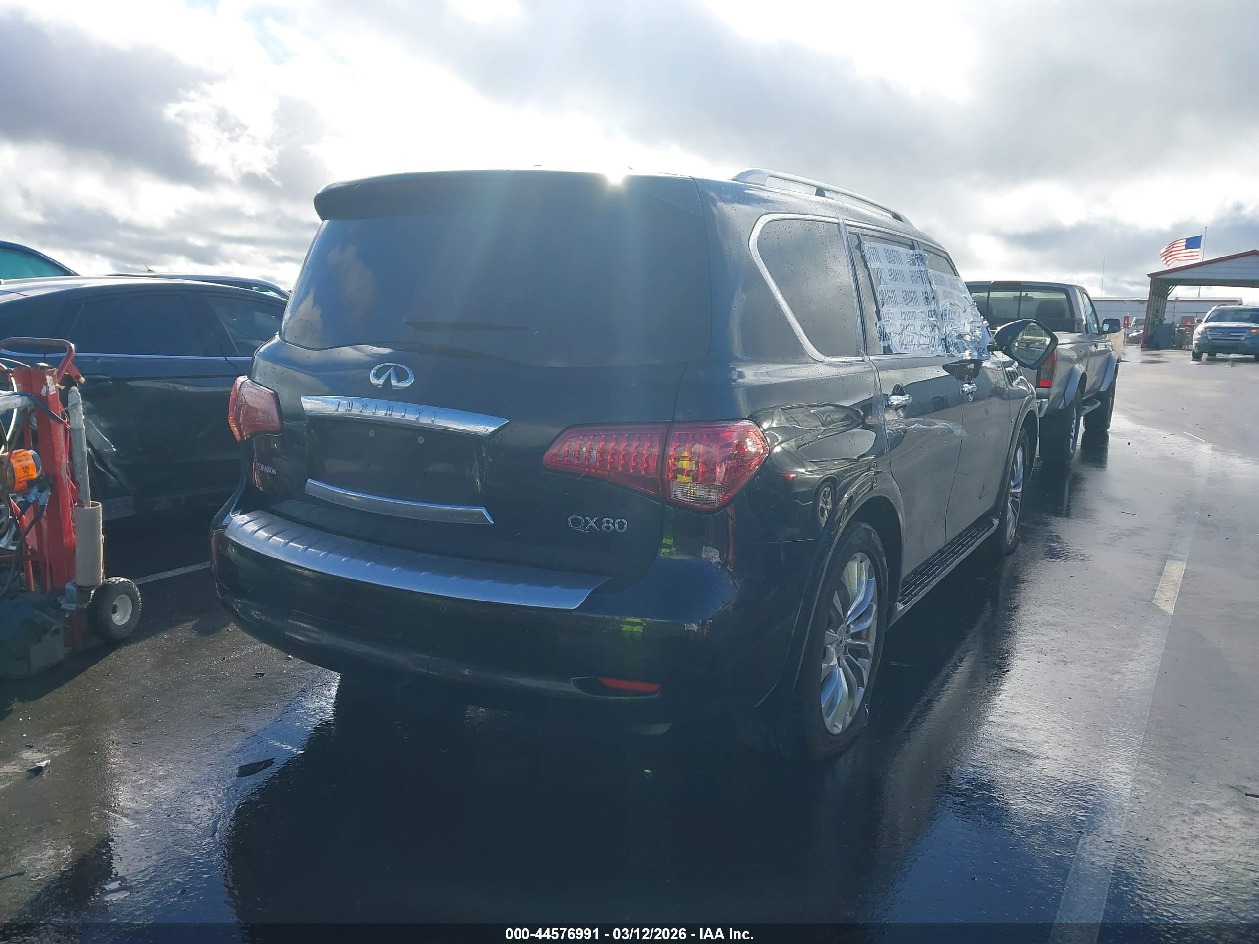 INFINITI QX80 image 4