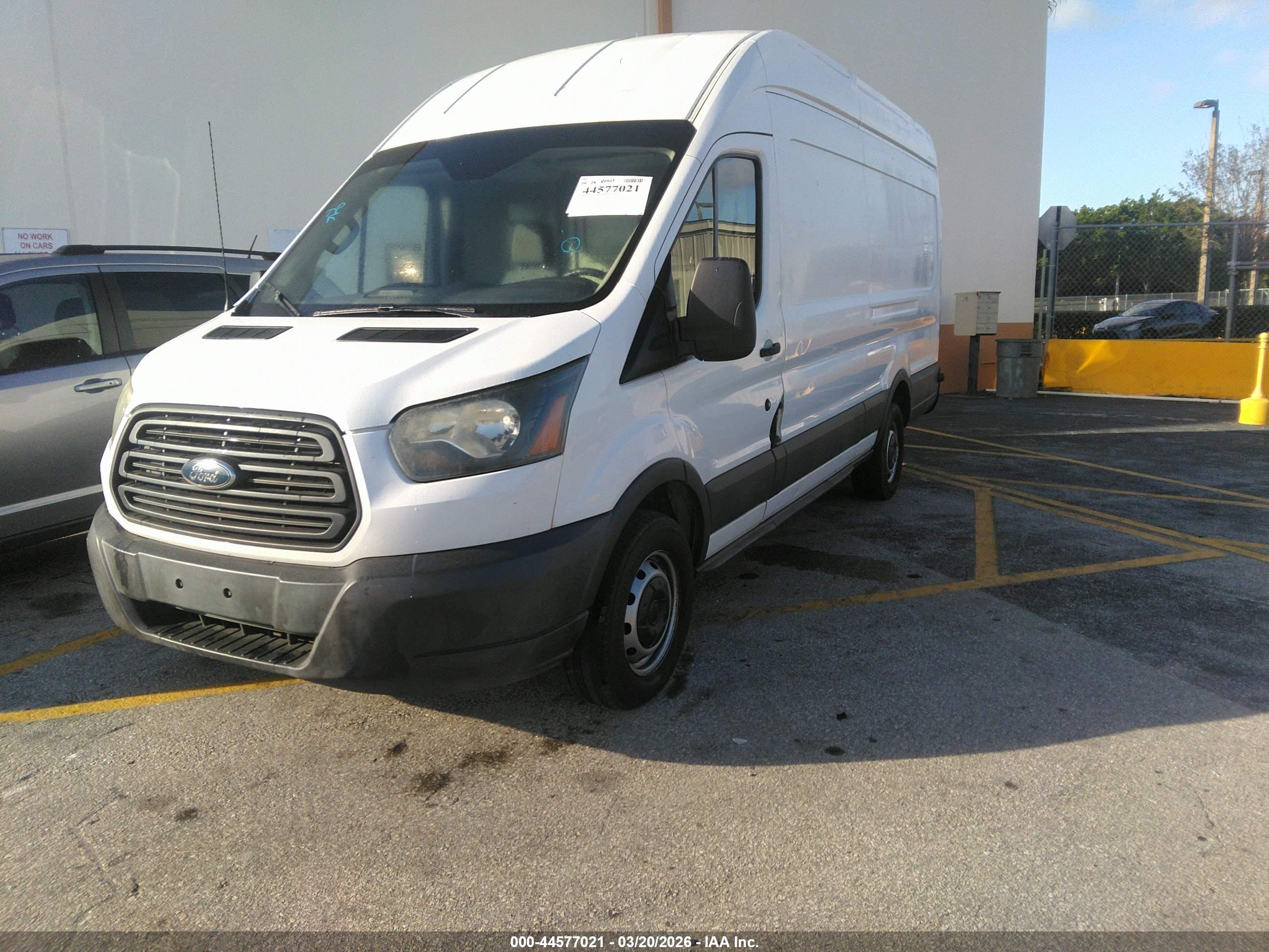 FORD TRANSIT-250 image 2
