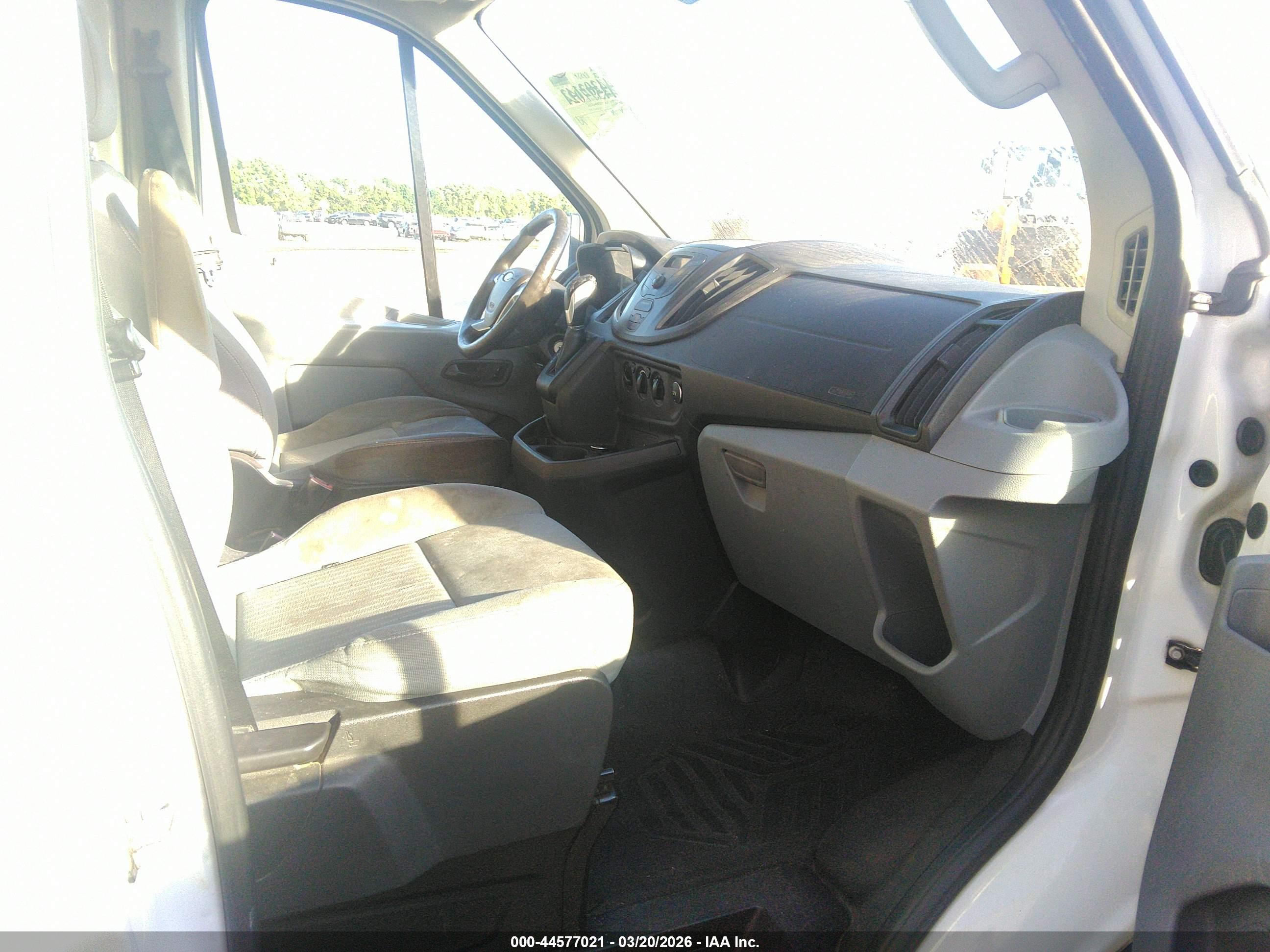 FORD TRANSIT-250 image 5