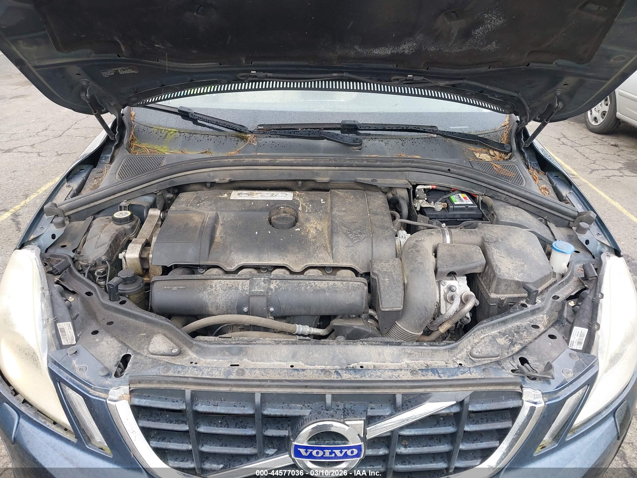 VOLVO XC60 image 10