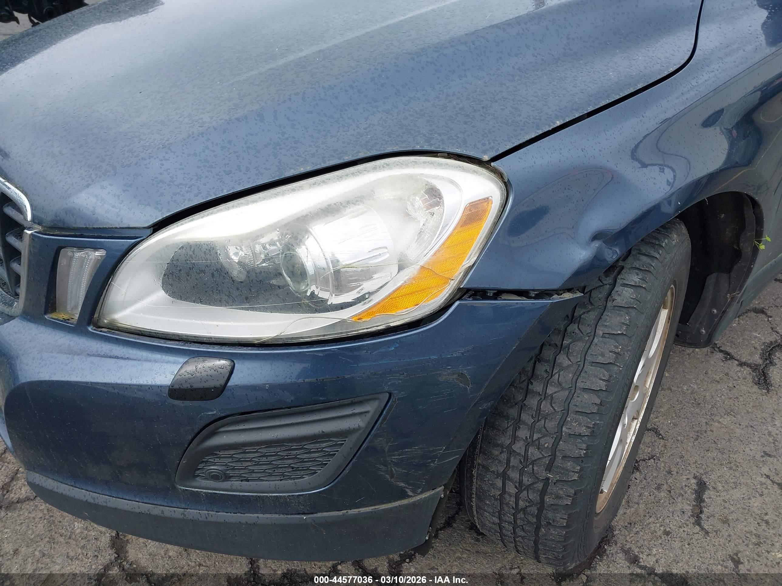 VOLVO XC60 image 6