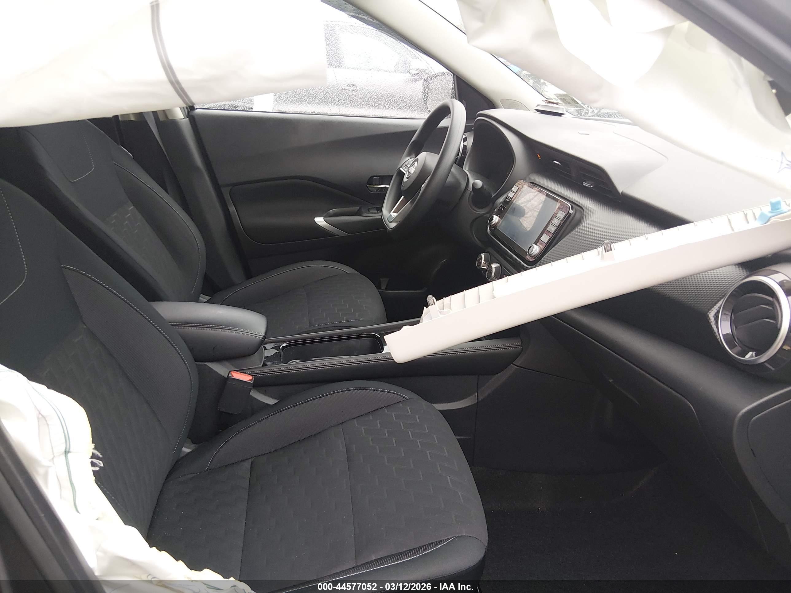 NISSAN KICKS image 5