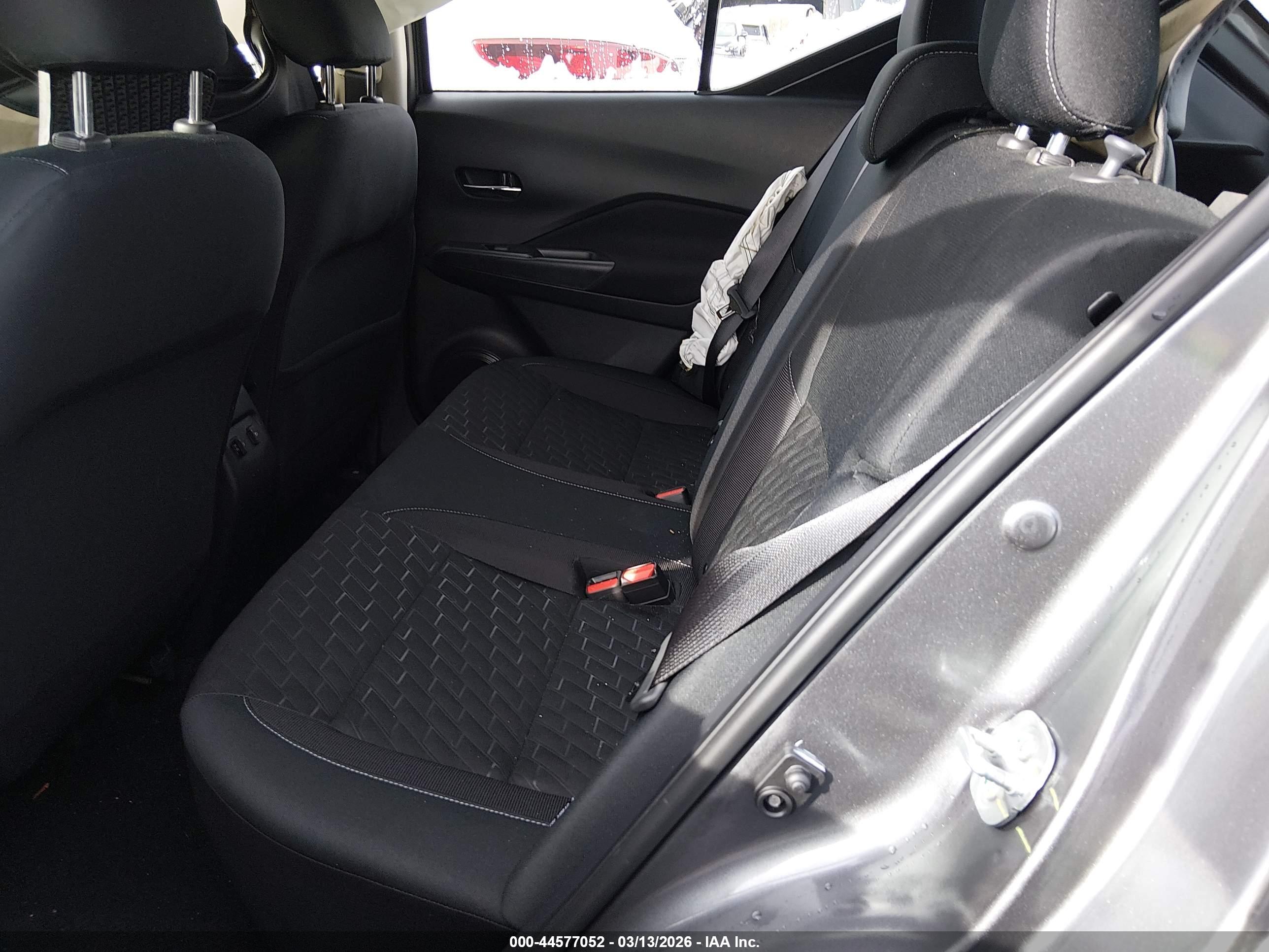 NISSAN KICKS image 8