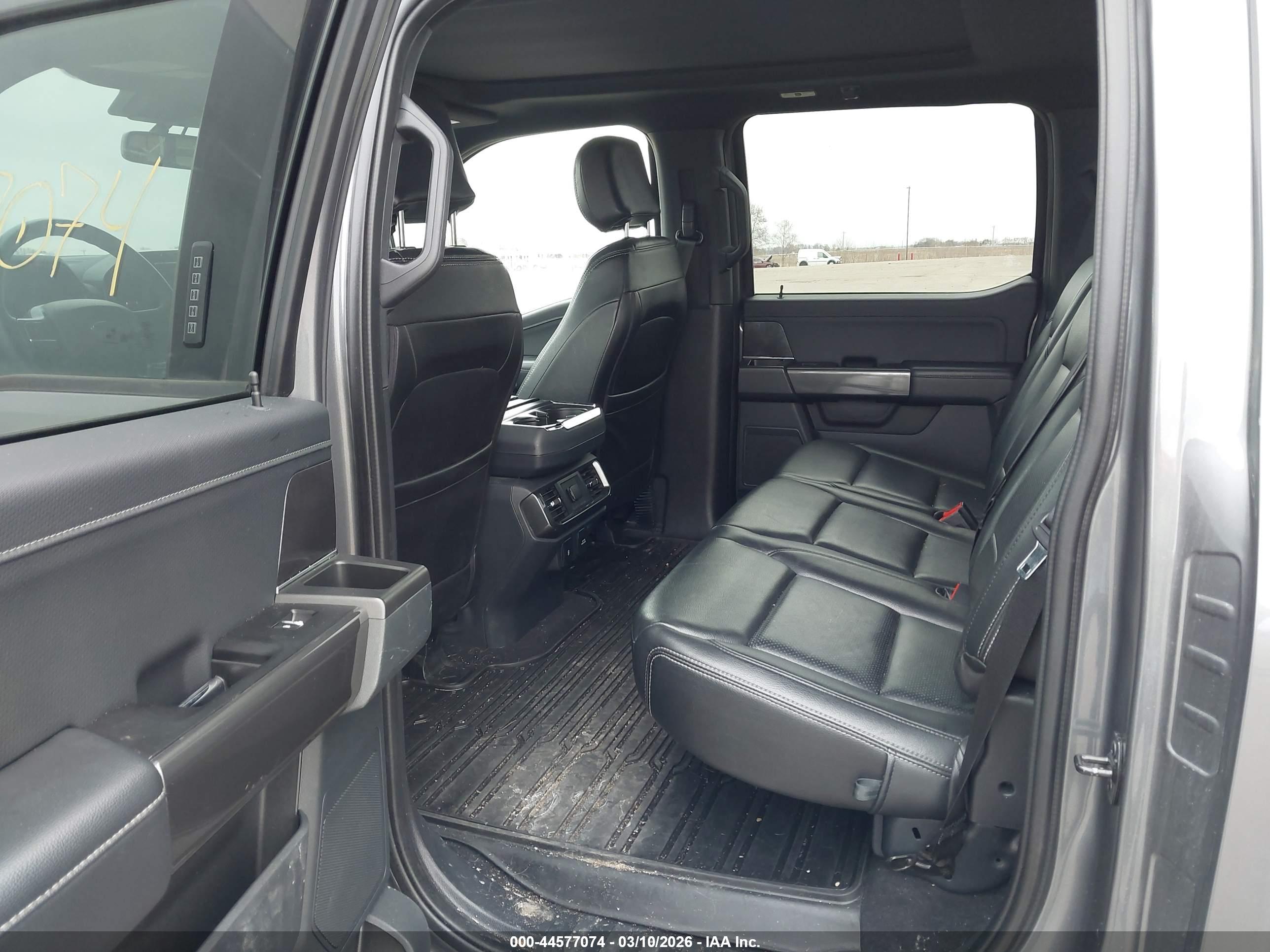 FORD F-150 image 8
