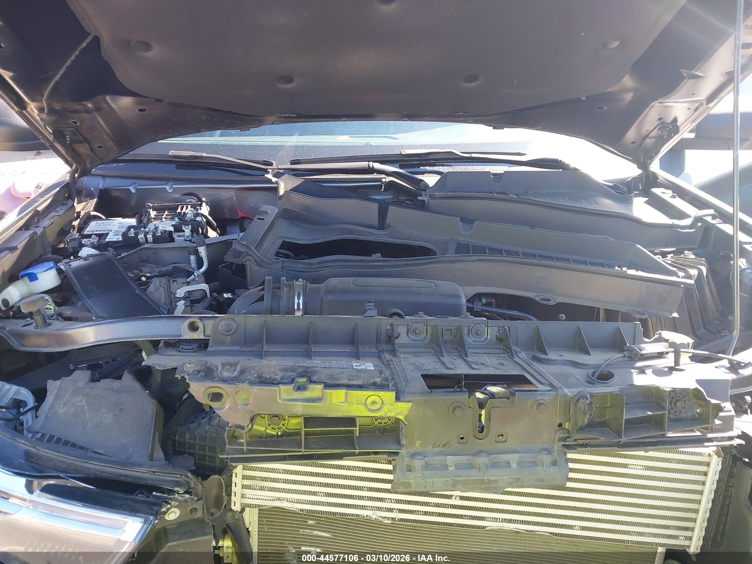 FORD EXPLORER image 10