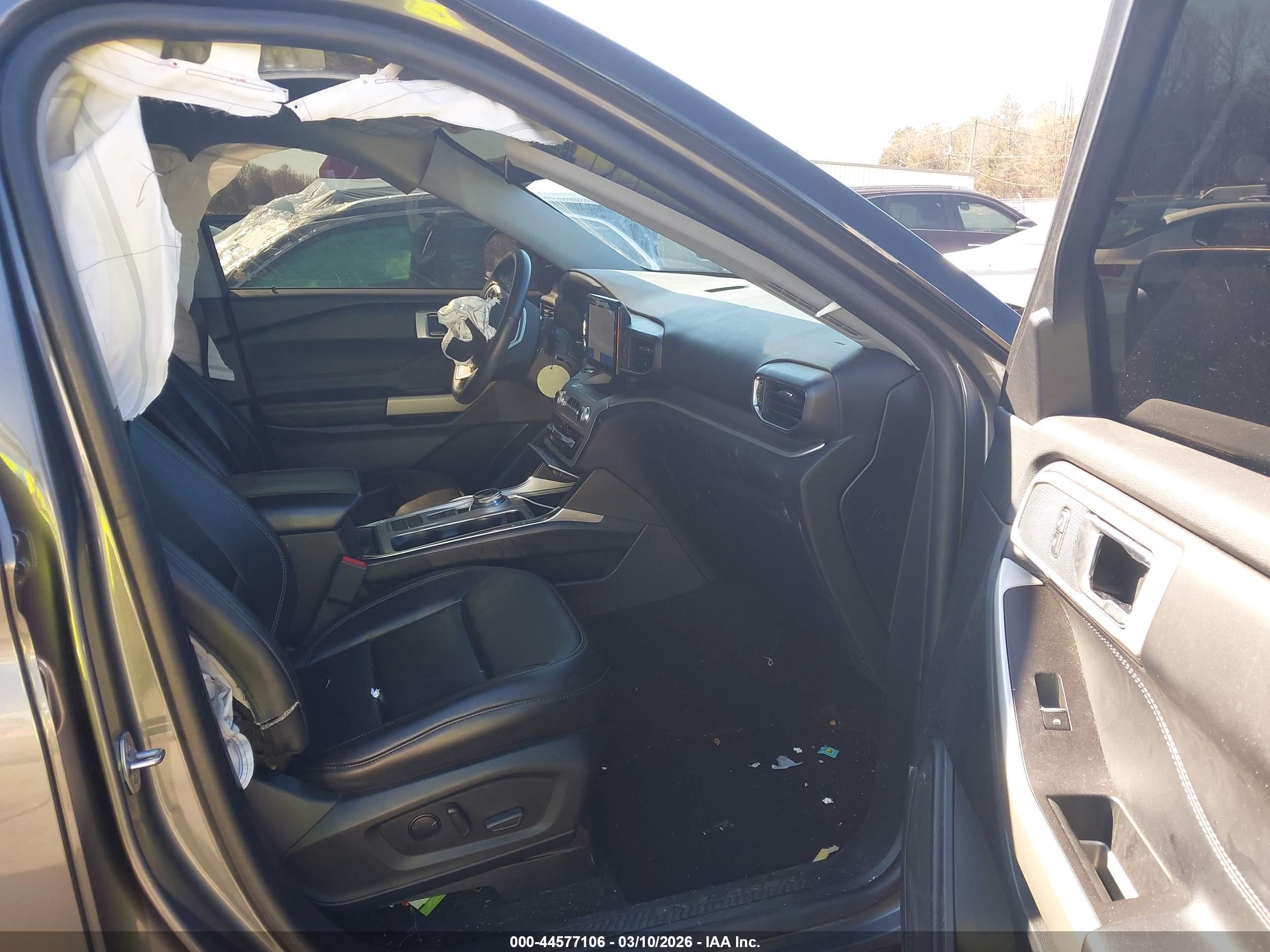 FORD EXPLORER image 5