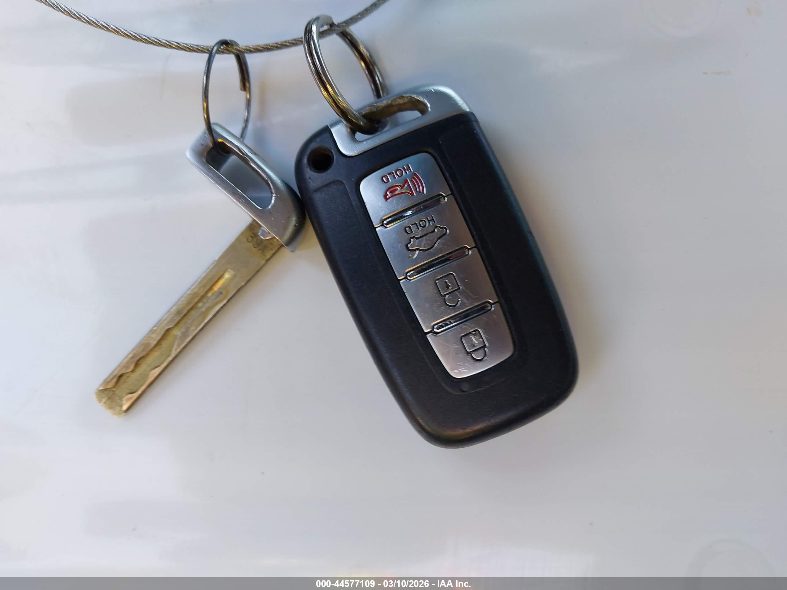 HYUNDAI SONATA image 11