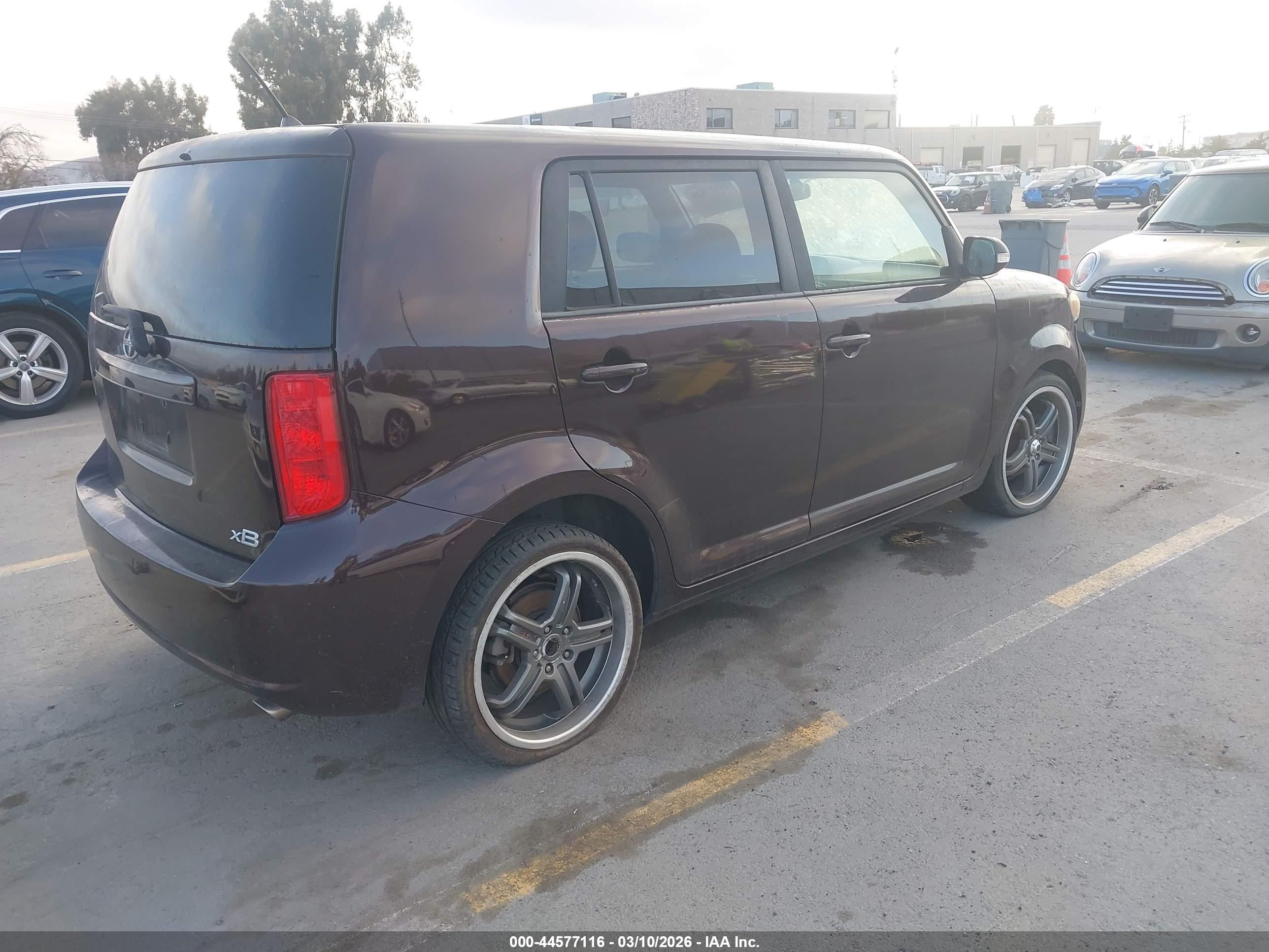 SCION XB image 4