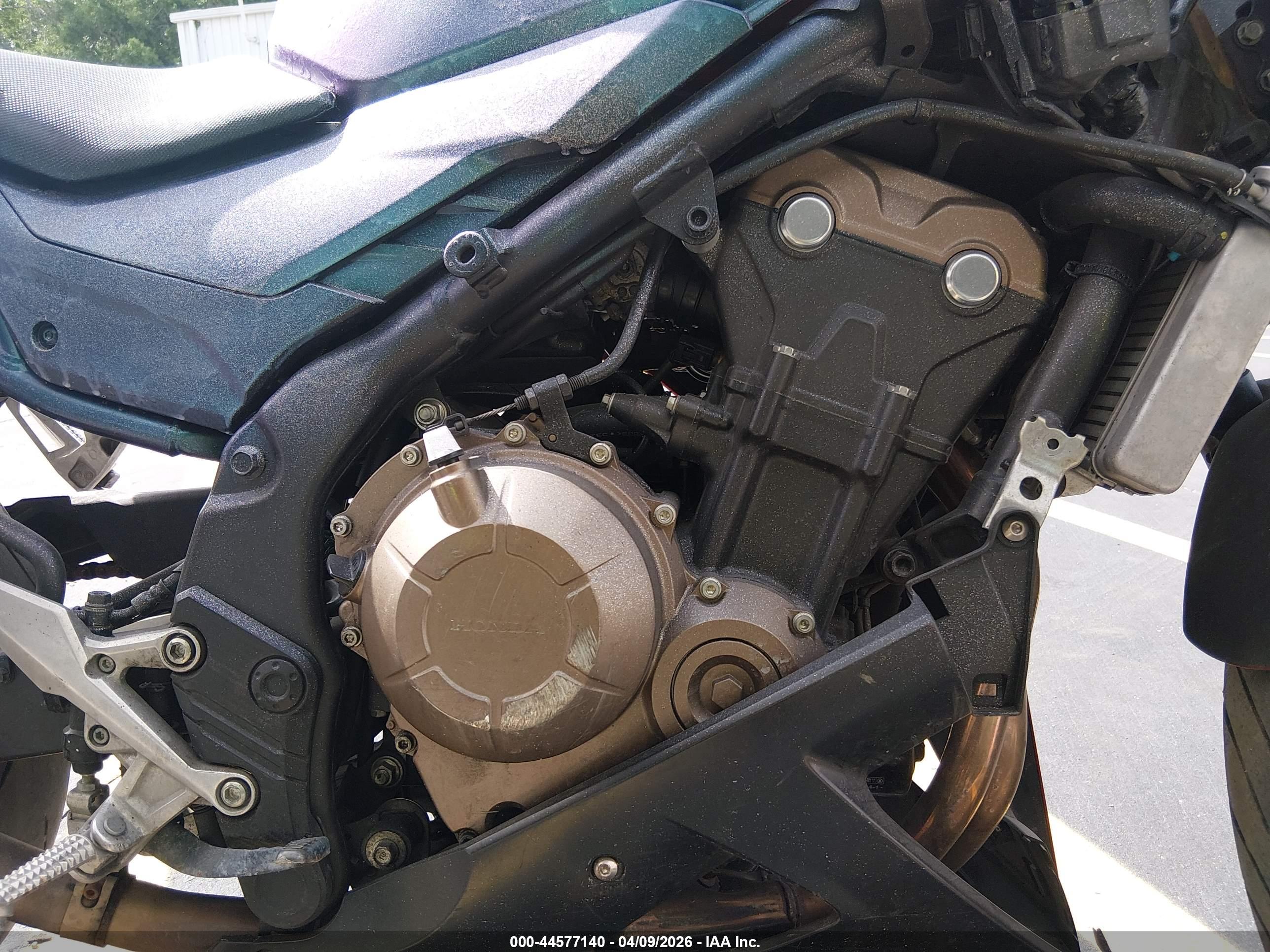 HONDA CBR500 image 8