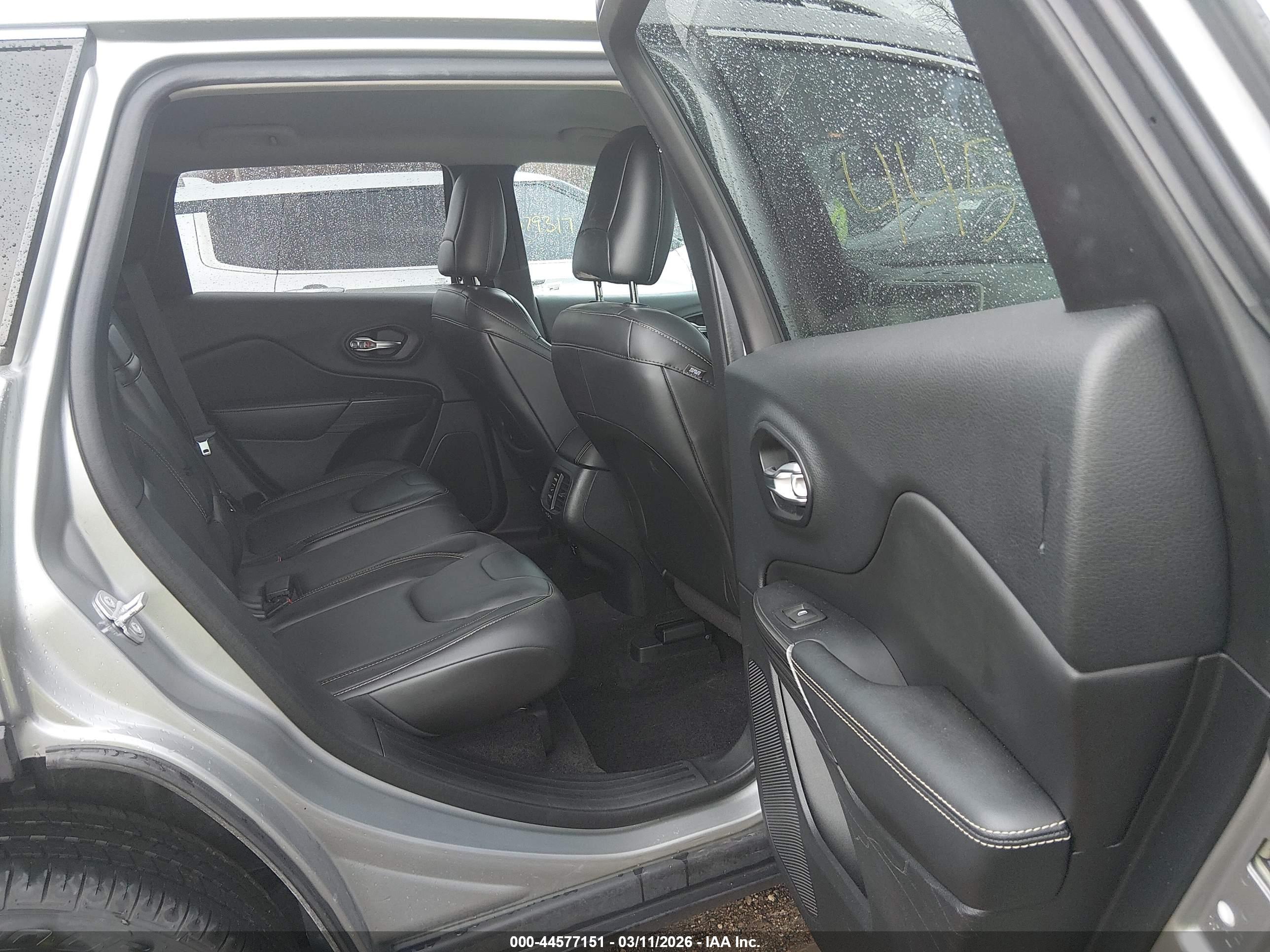 JEEP CHEROKEE image 8