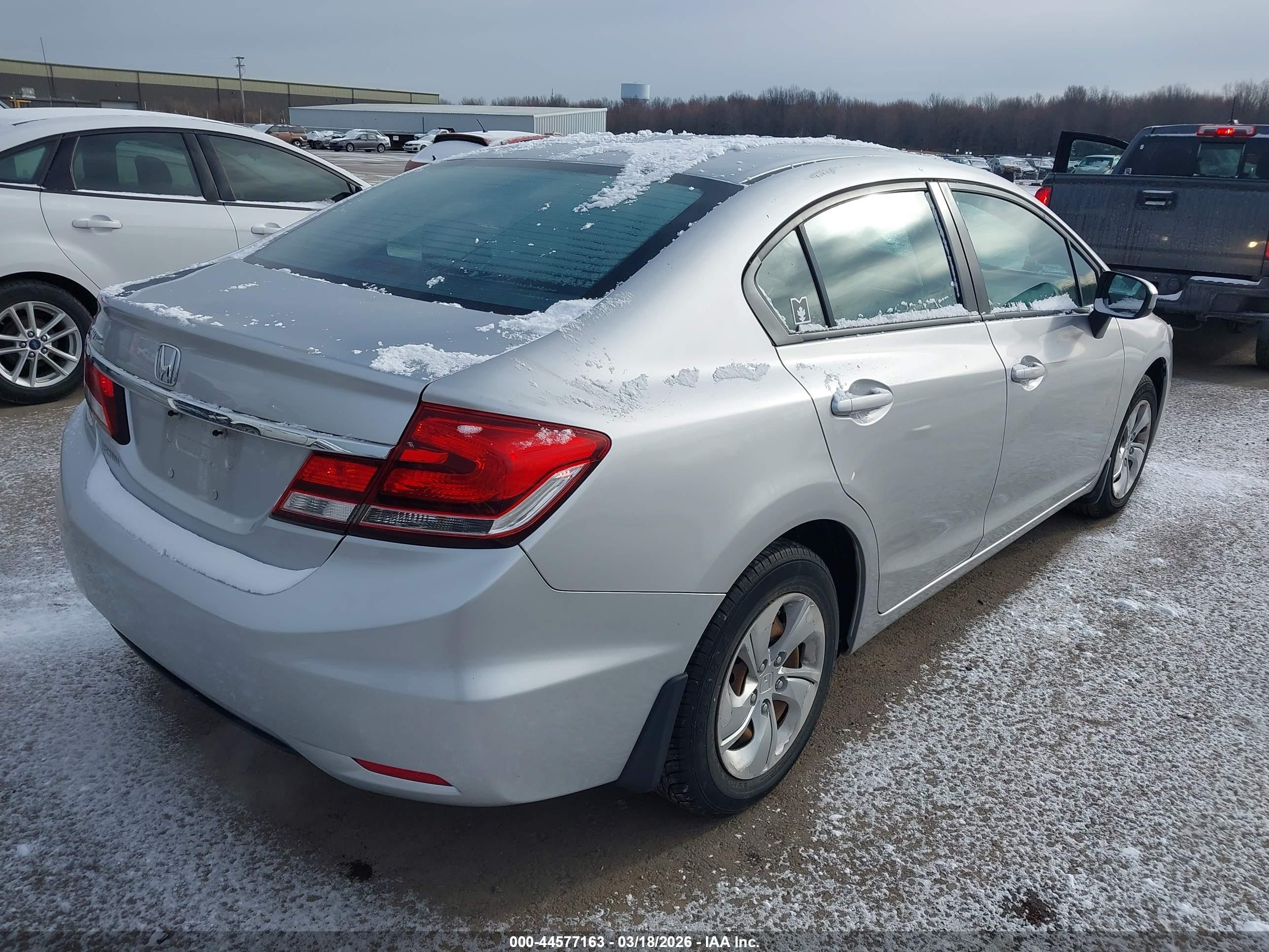 HONDA CIVIC image 4