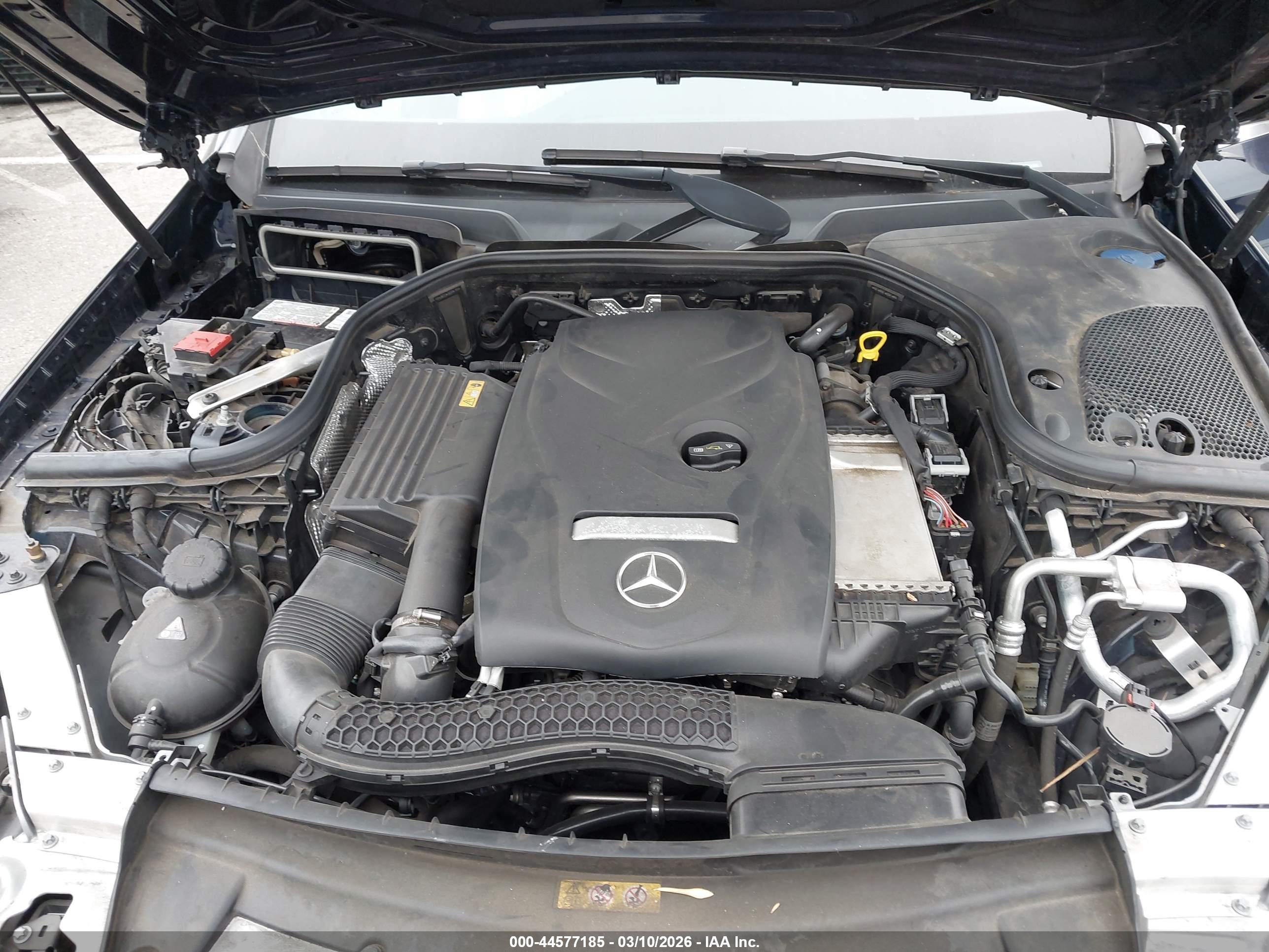 MERCEDES-BENZ E image 10