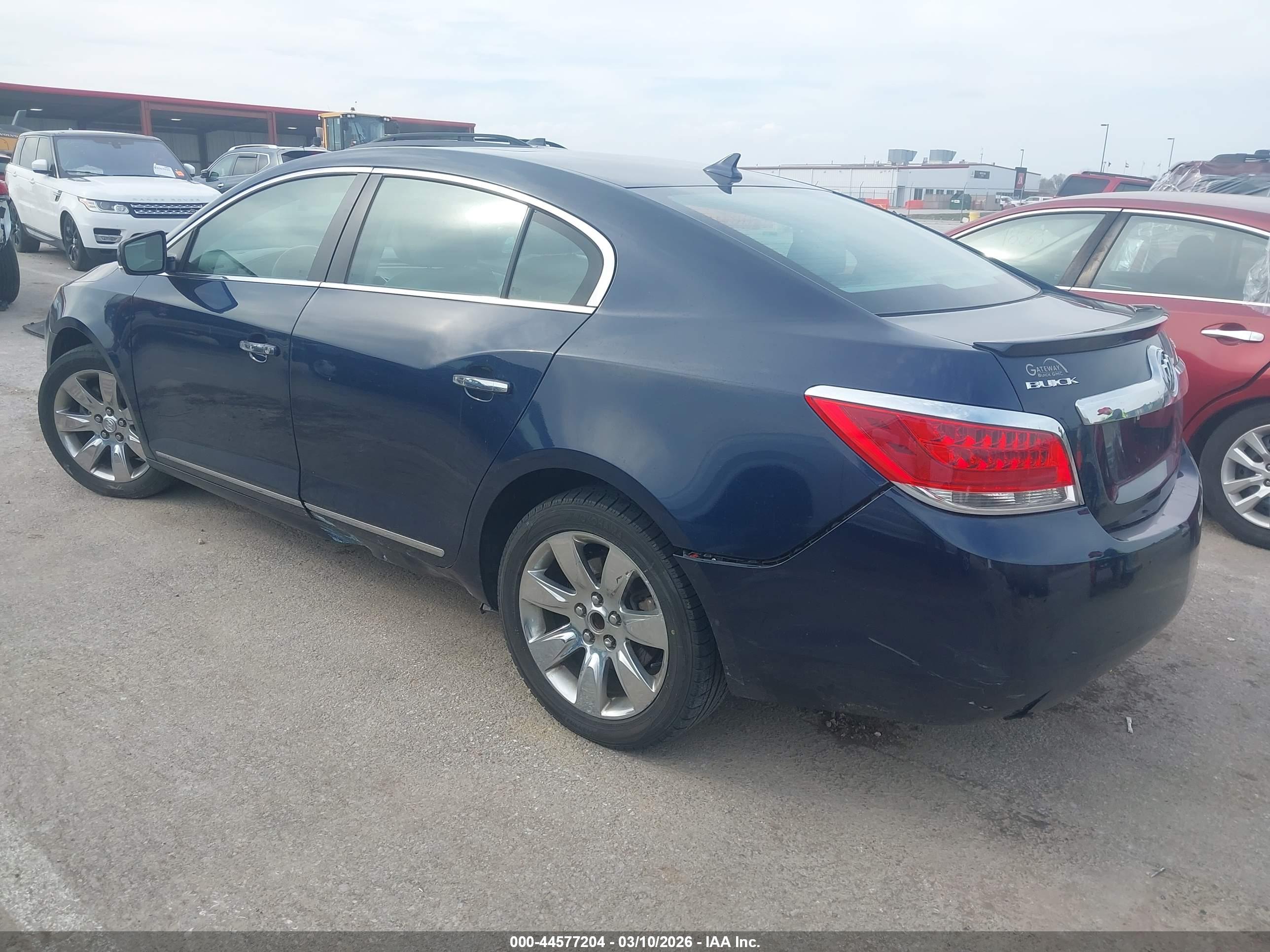 BUICK LACROSSE image 3