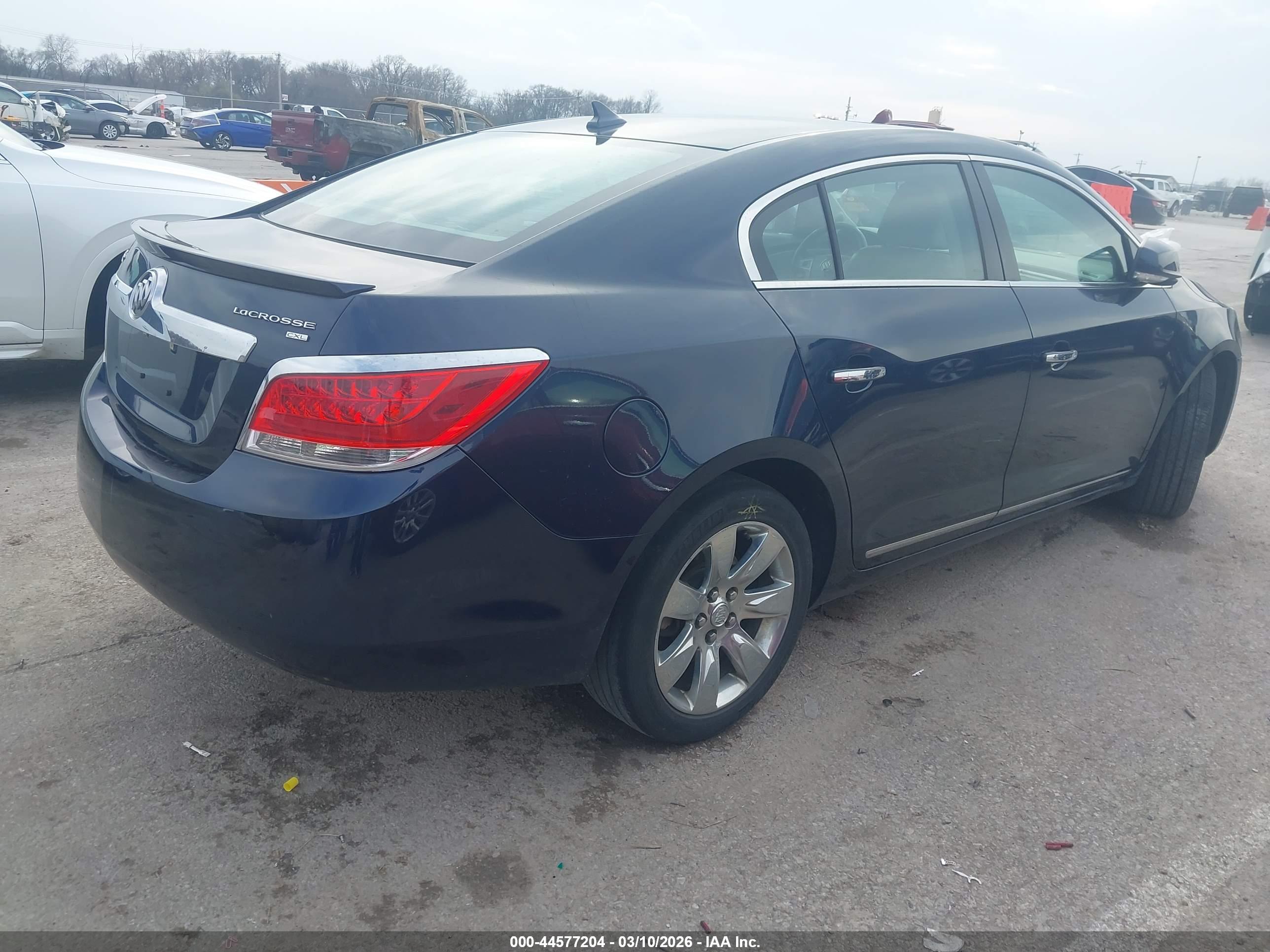 BUICK LACROSSE image 4