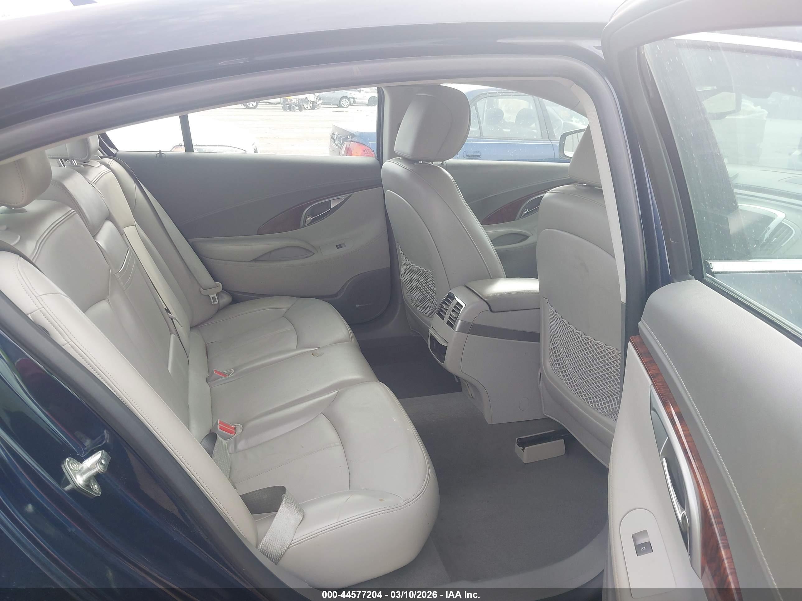 BUICK LACROSSE image 8