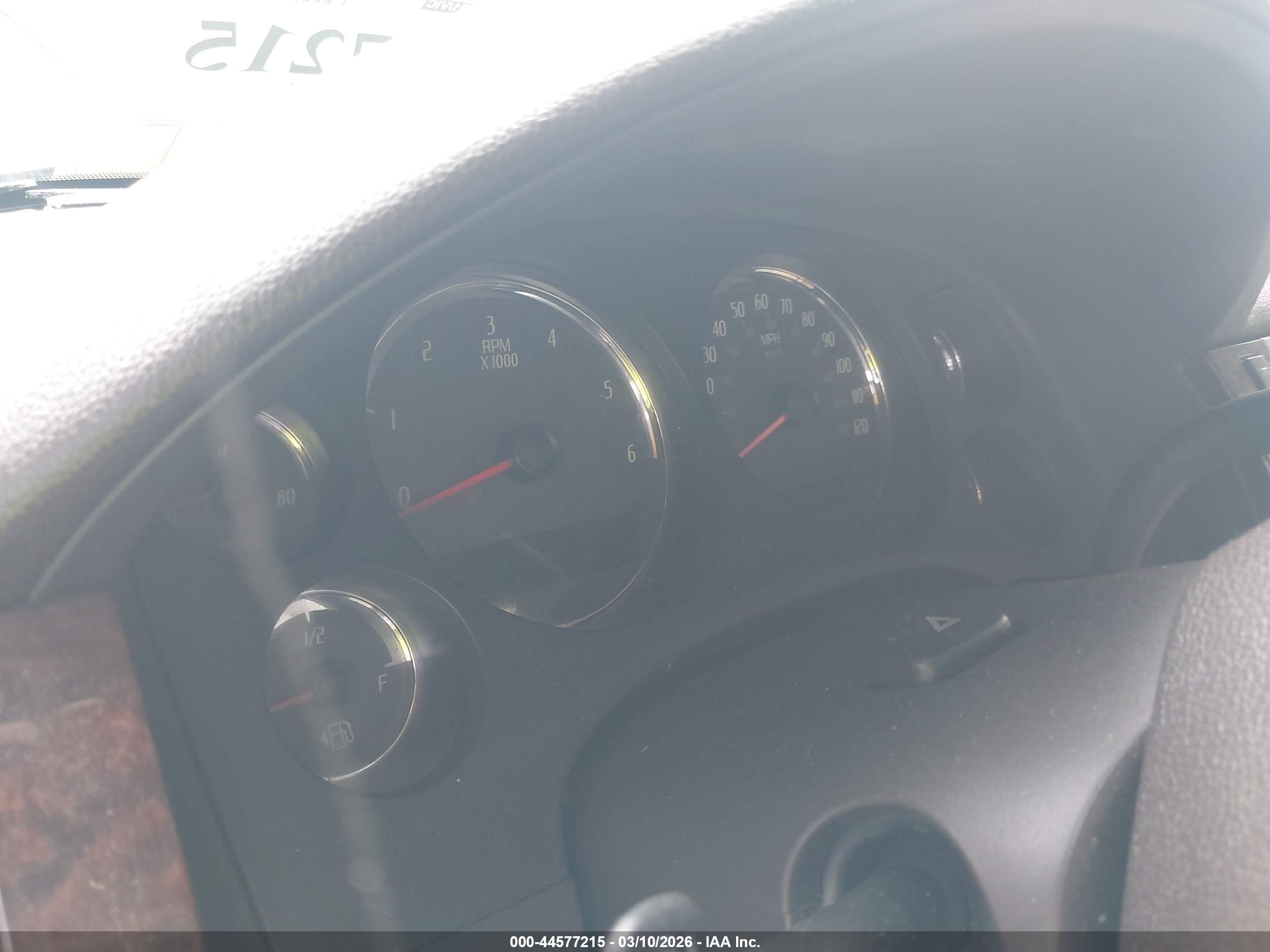 GMC YUKON image 7