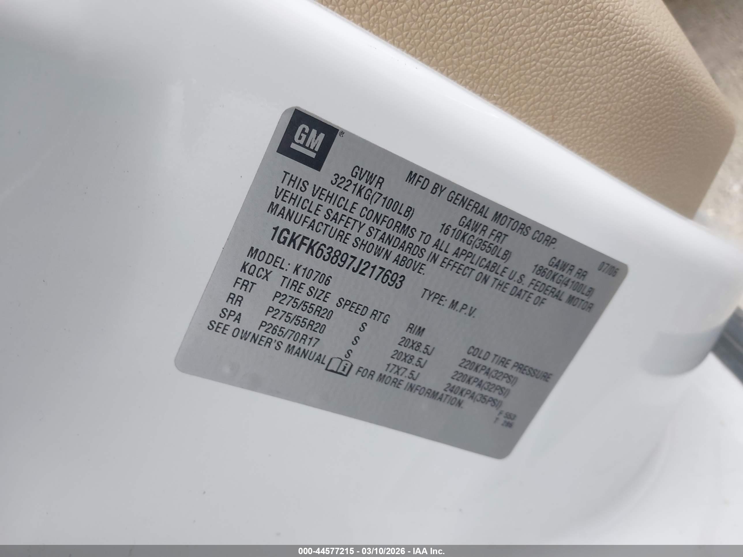 GMC YUKON image 9