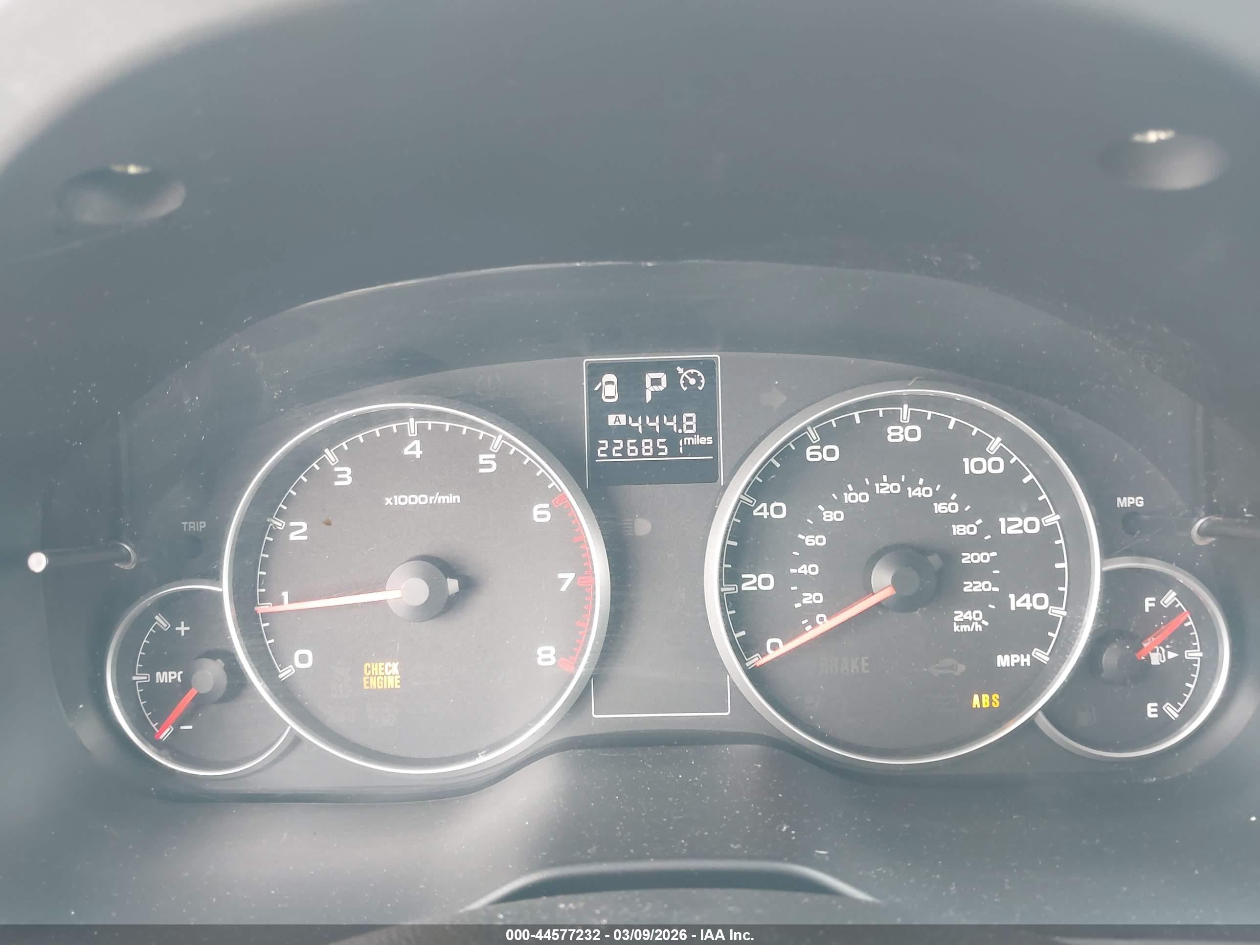 SUBARU OUTBACK image 7