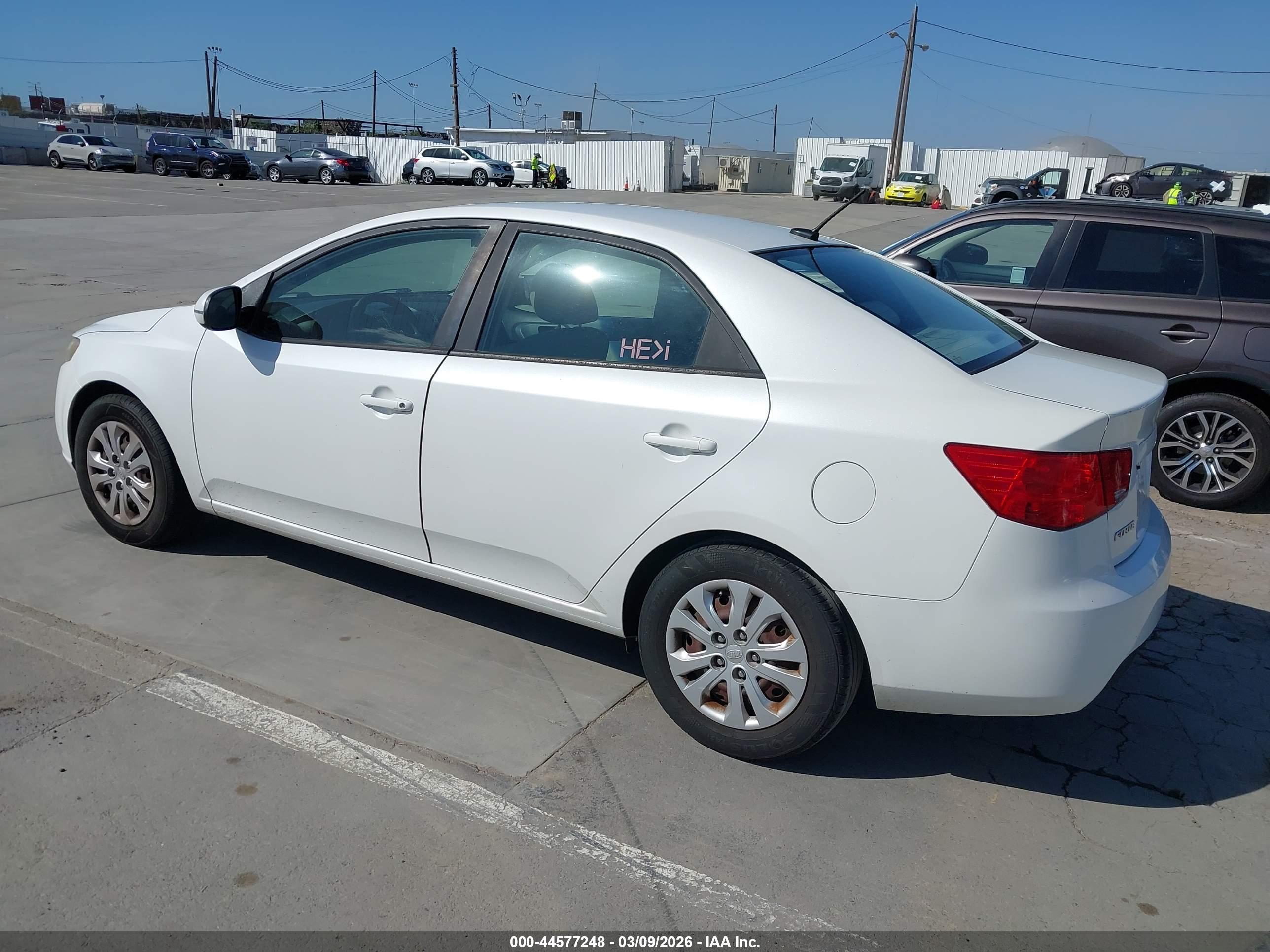 KIA FORTE image 3