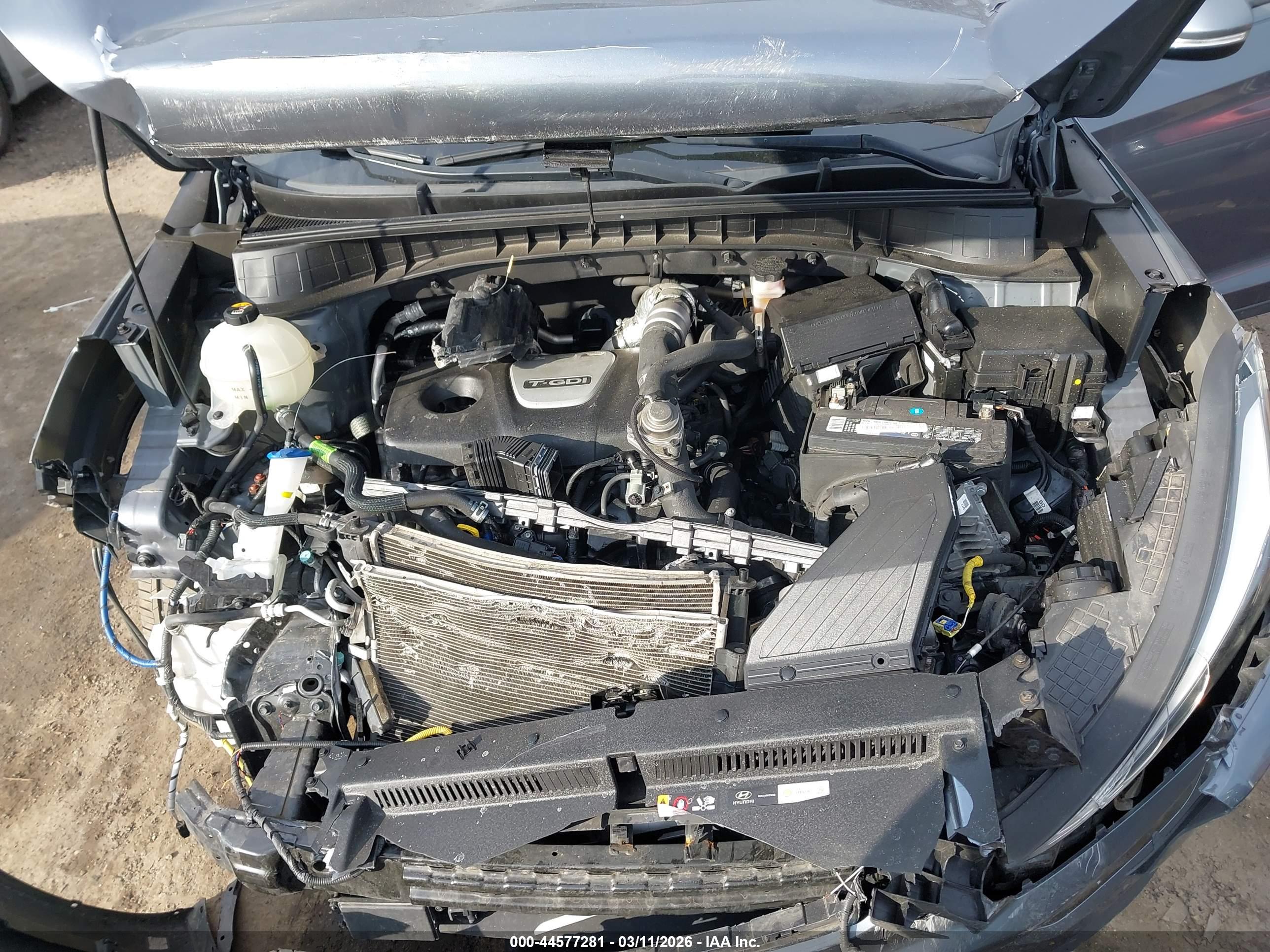 HYUNDAI TUCSON image 10