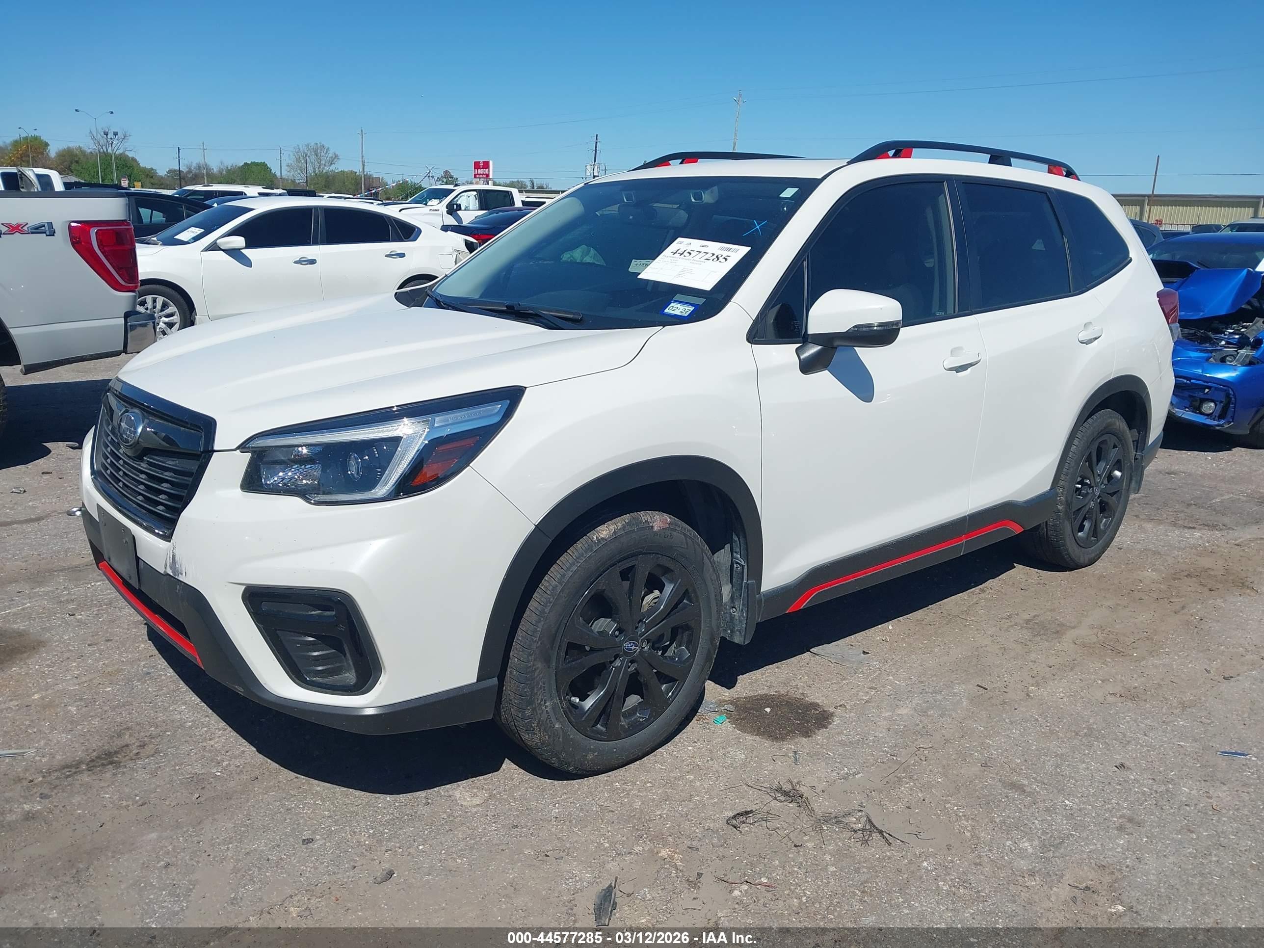 SUBARU FORESTER image 2