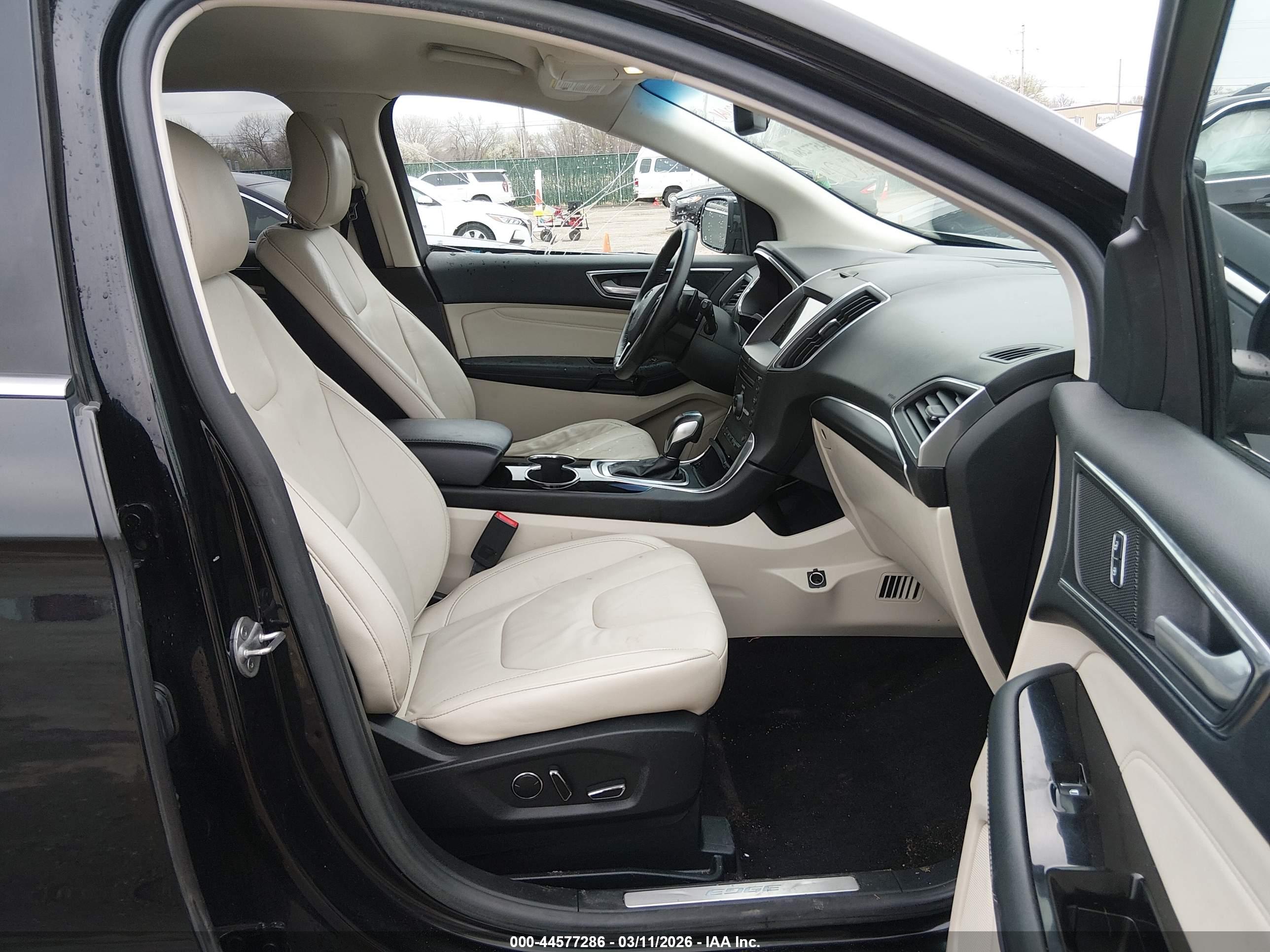 FORD EDGE image 5