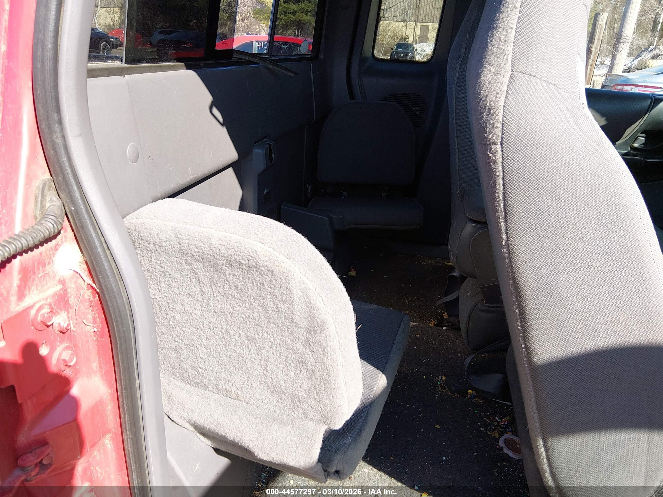 FORD RANGER image 8