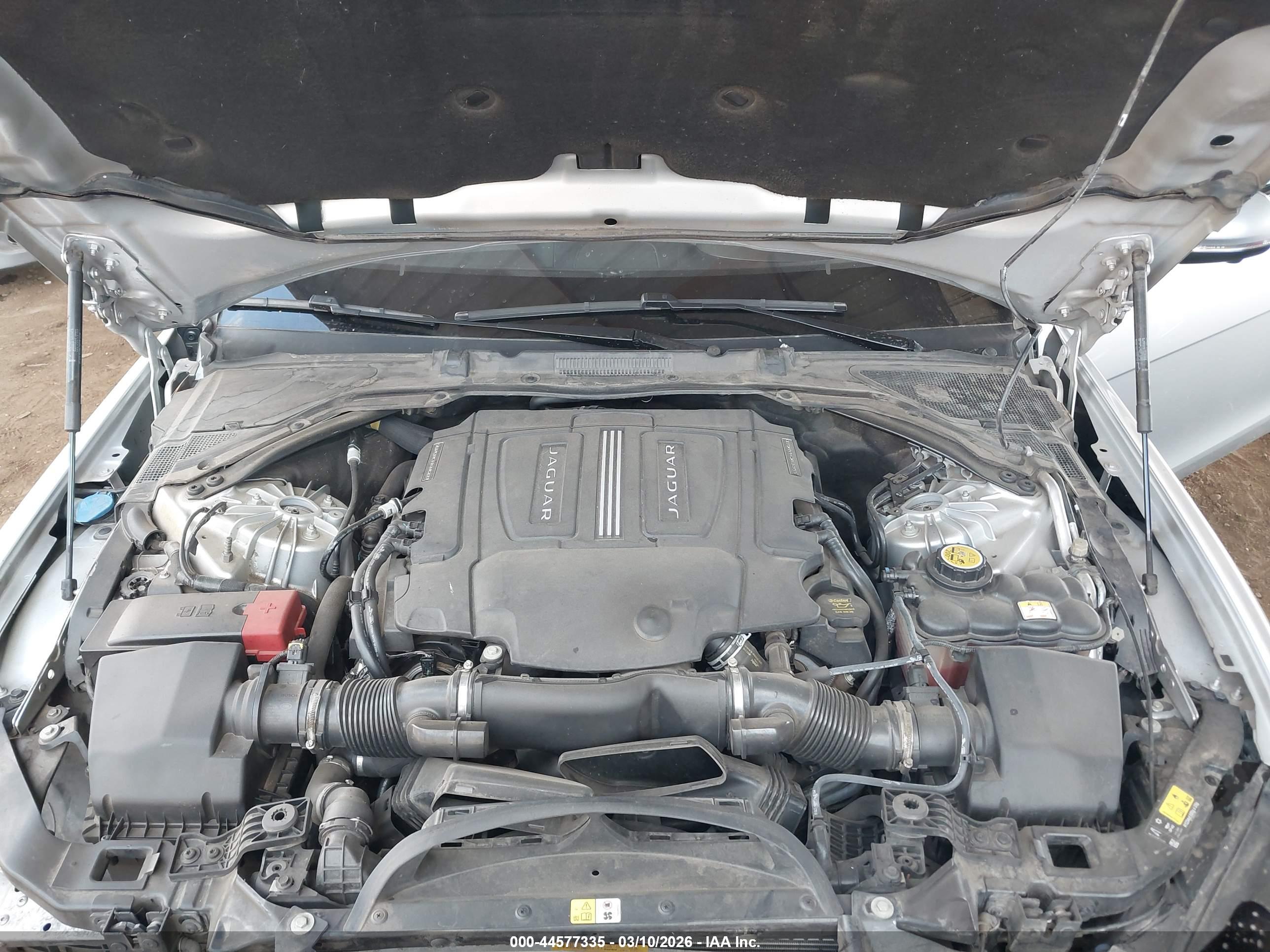 JAGUAR XE image 10