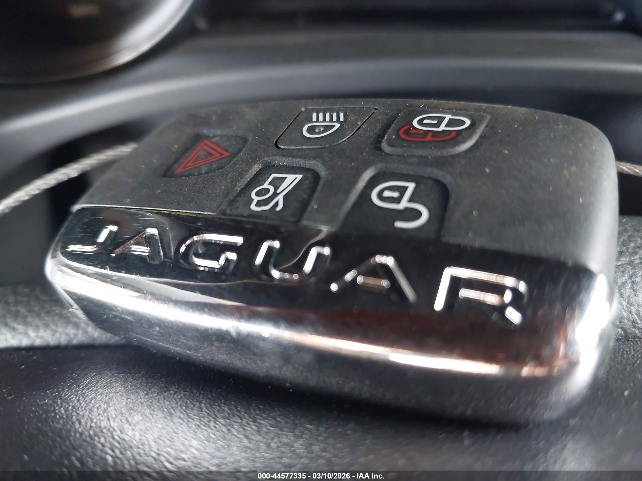 JAGUAR XE image 11