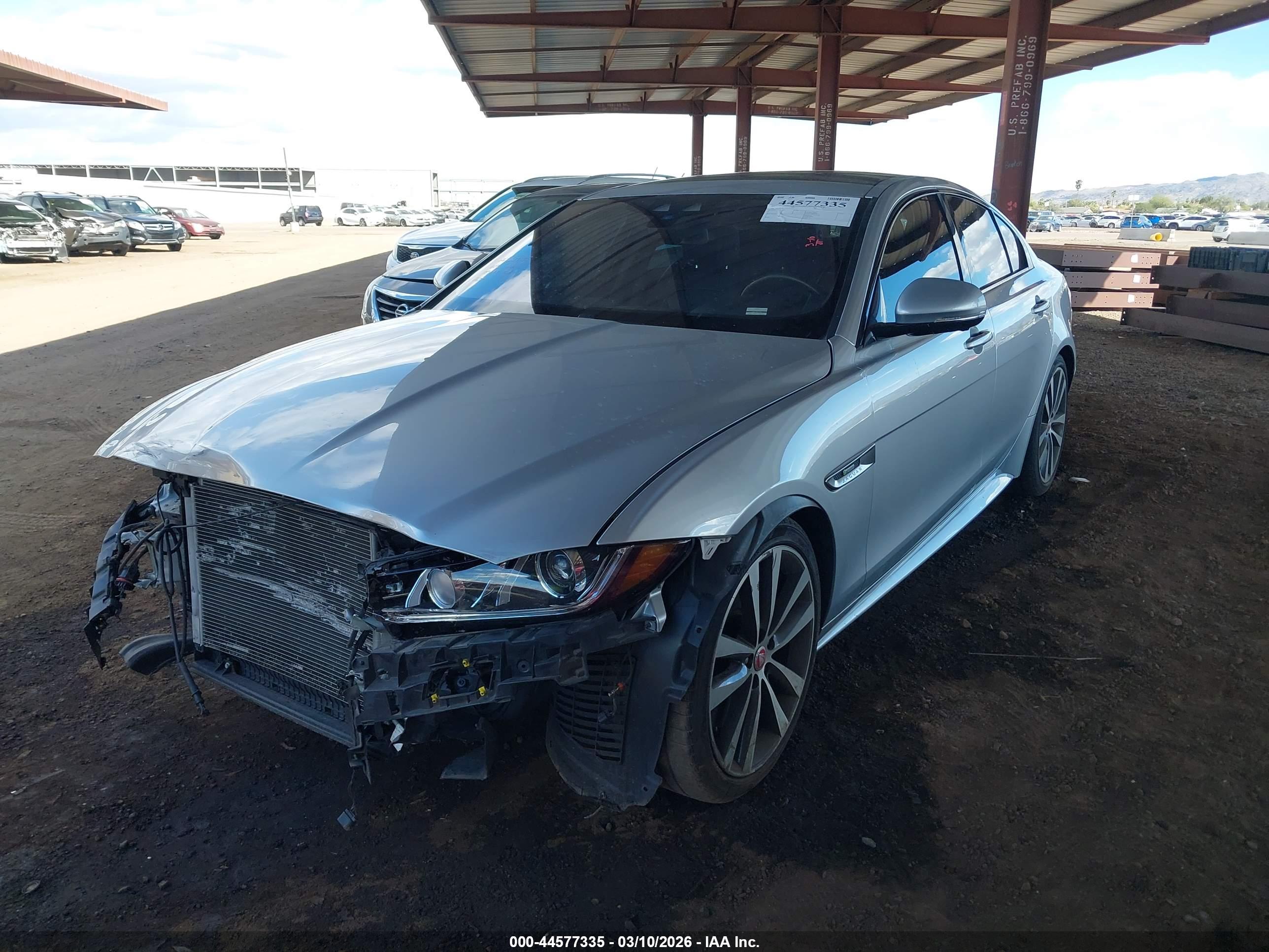 JAGUAR XE image 2