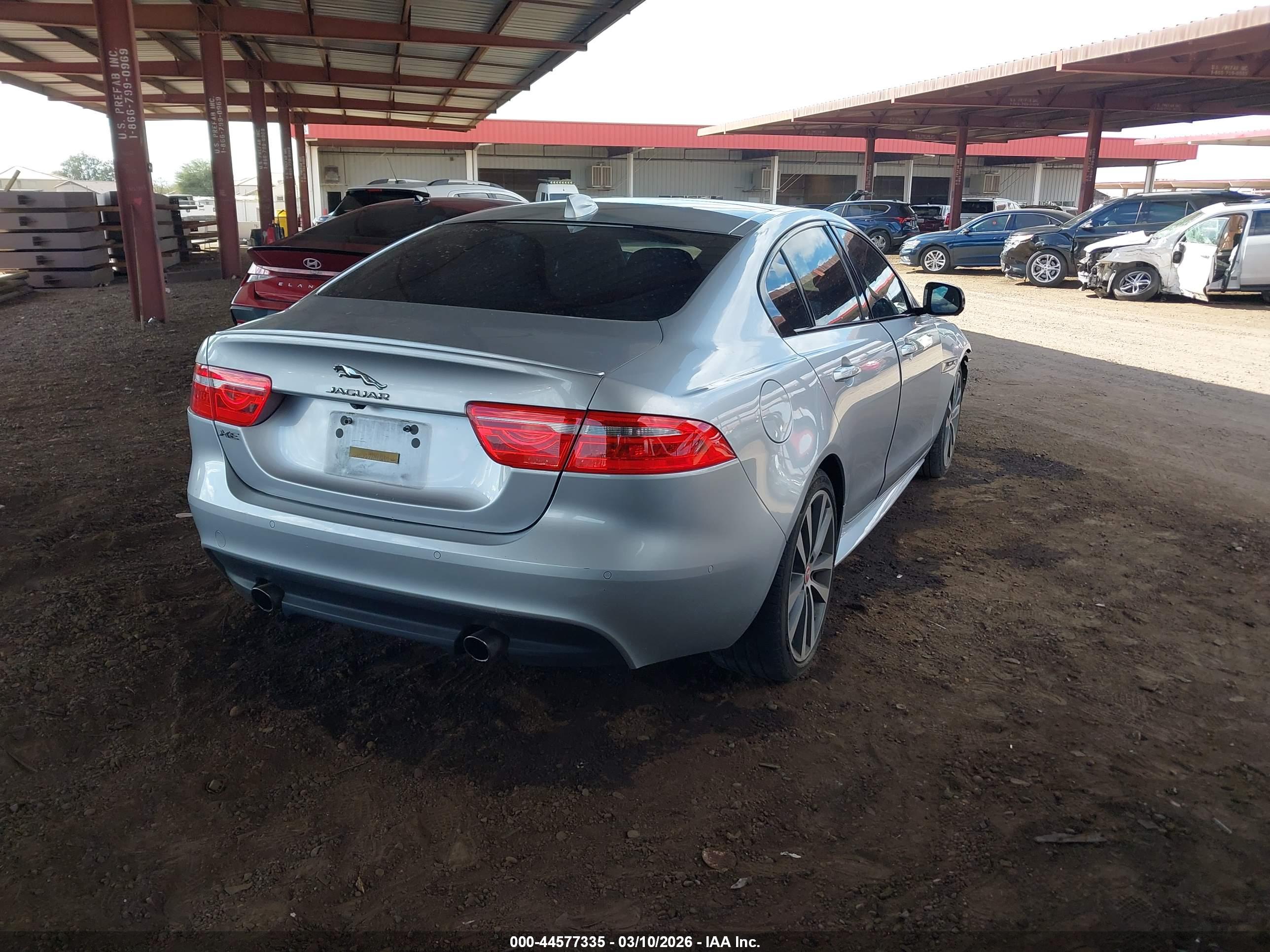 JAGUAR XE image 4