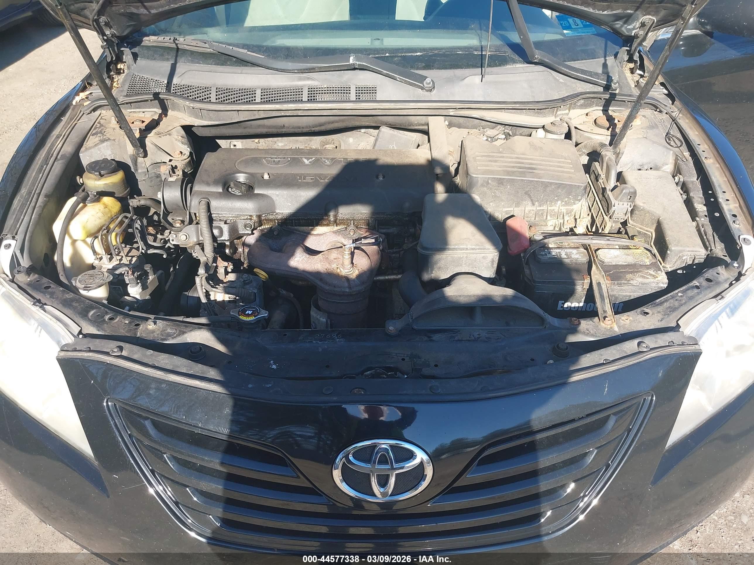 TOYOTA CAMRY image 10