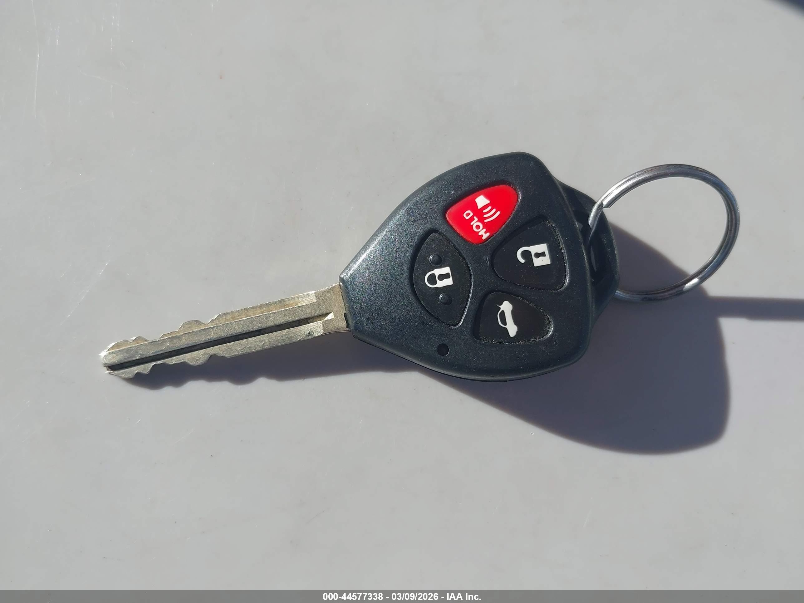 TOYOTA CAMRY image 11