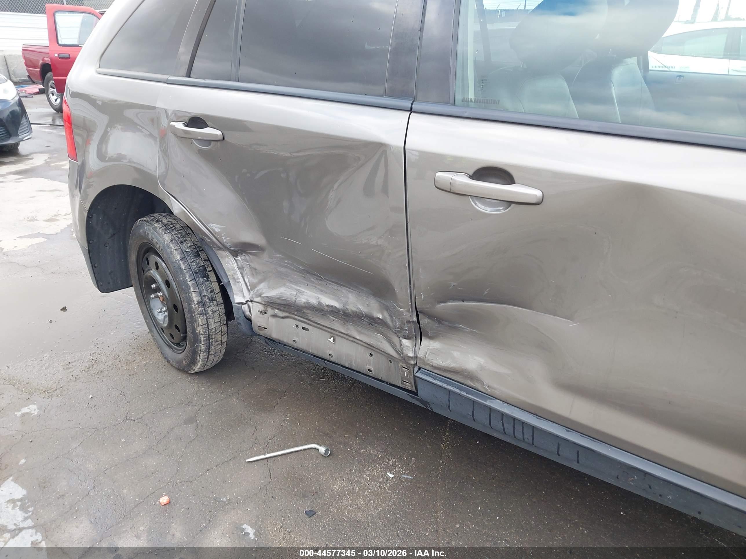 FORD EDGE image 6