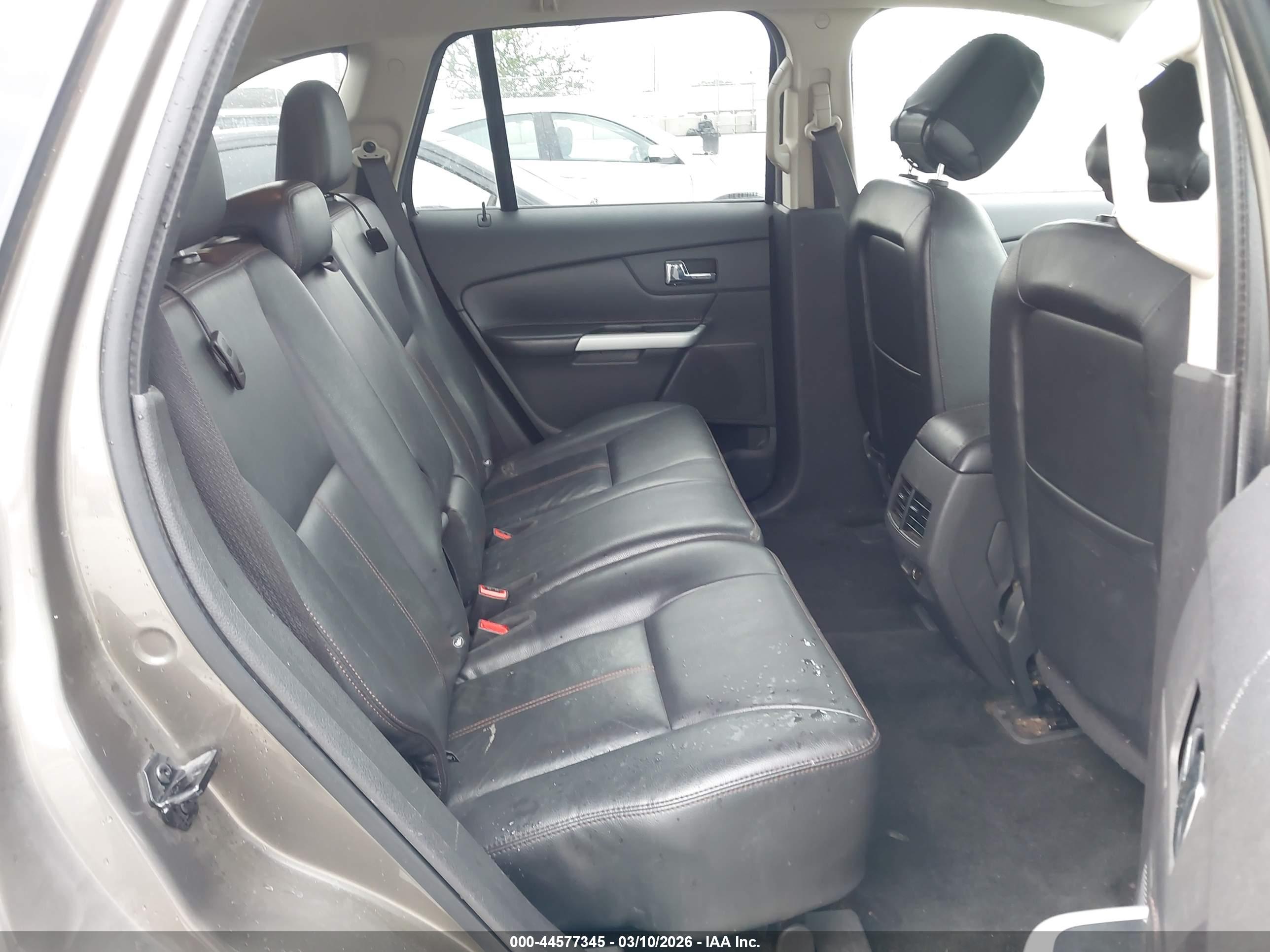 FORD EDGE image 8