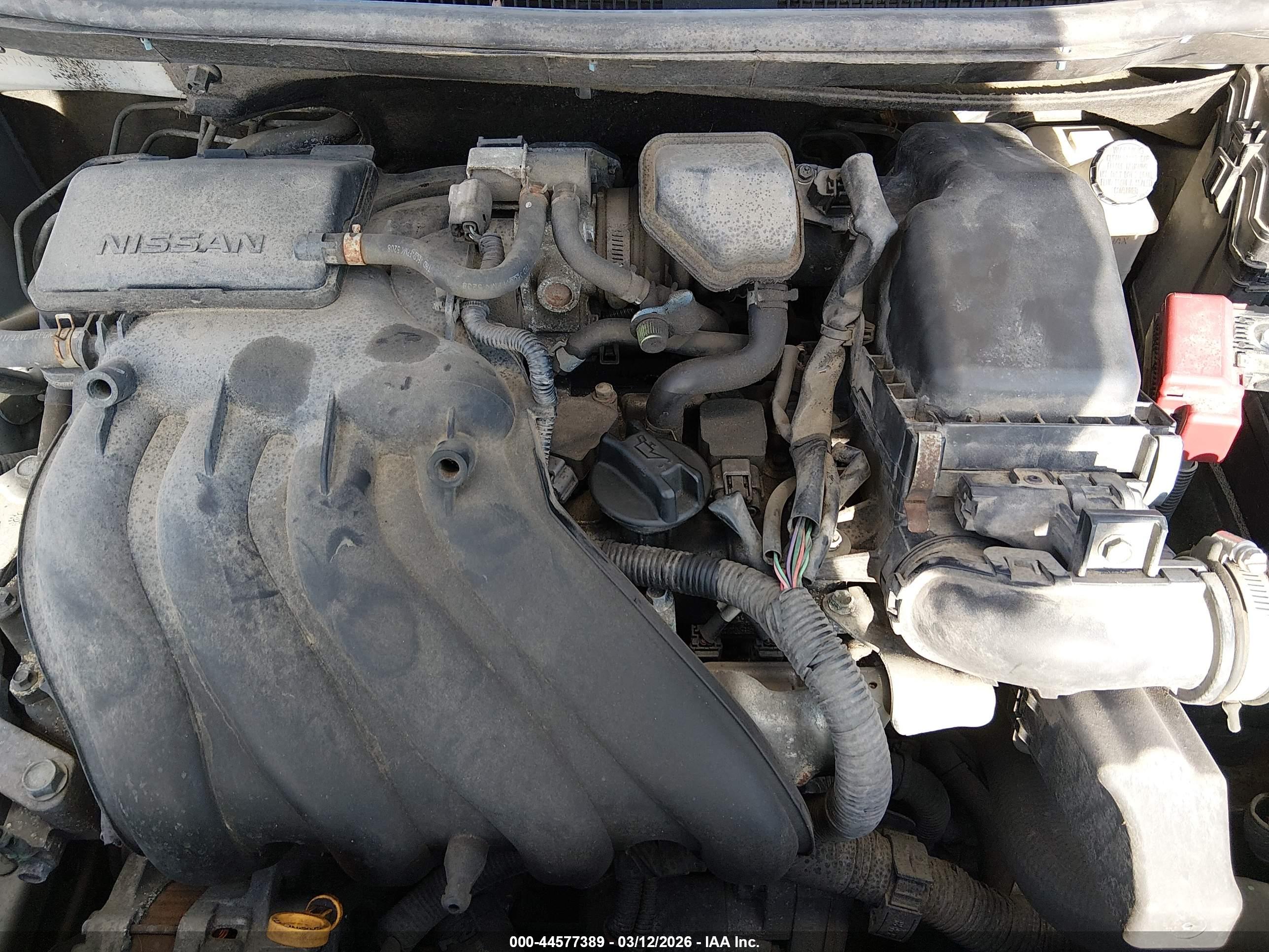 NISSAN VERSA image 6