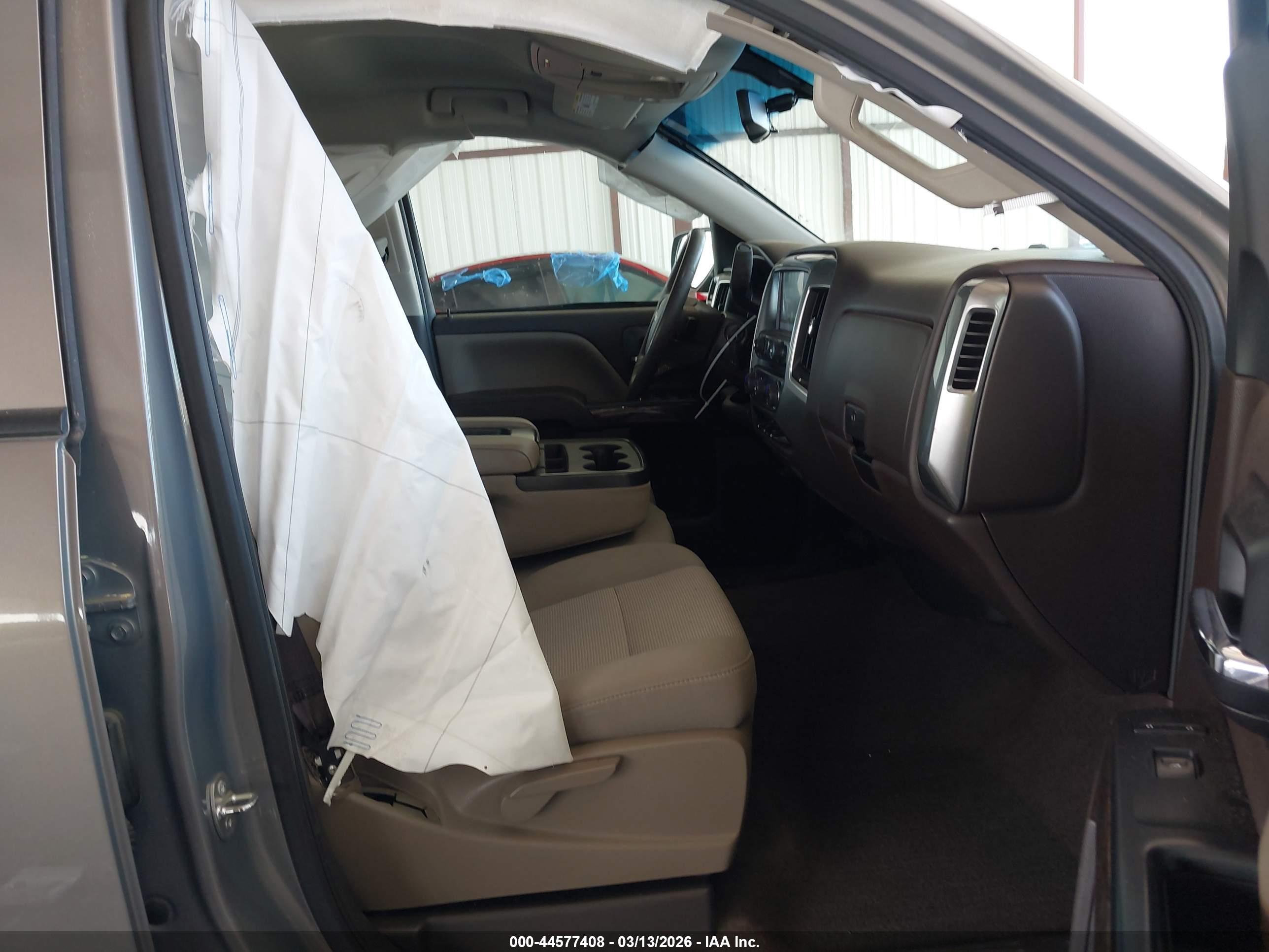 CHEVROLET SILVERADO image 5