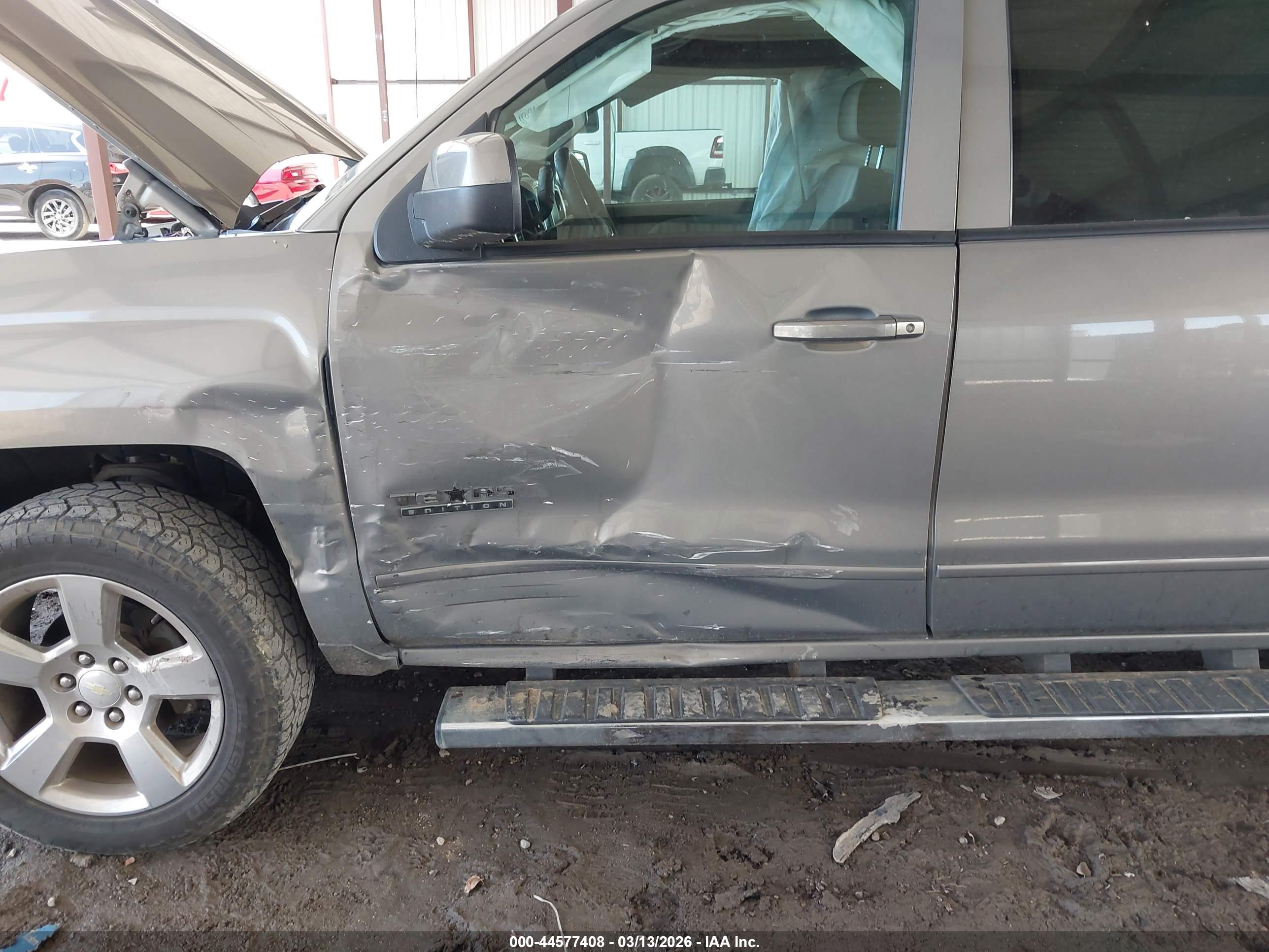CHEVROLET SILVERADO image 6