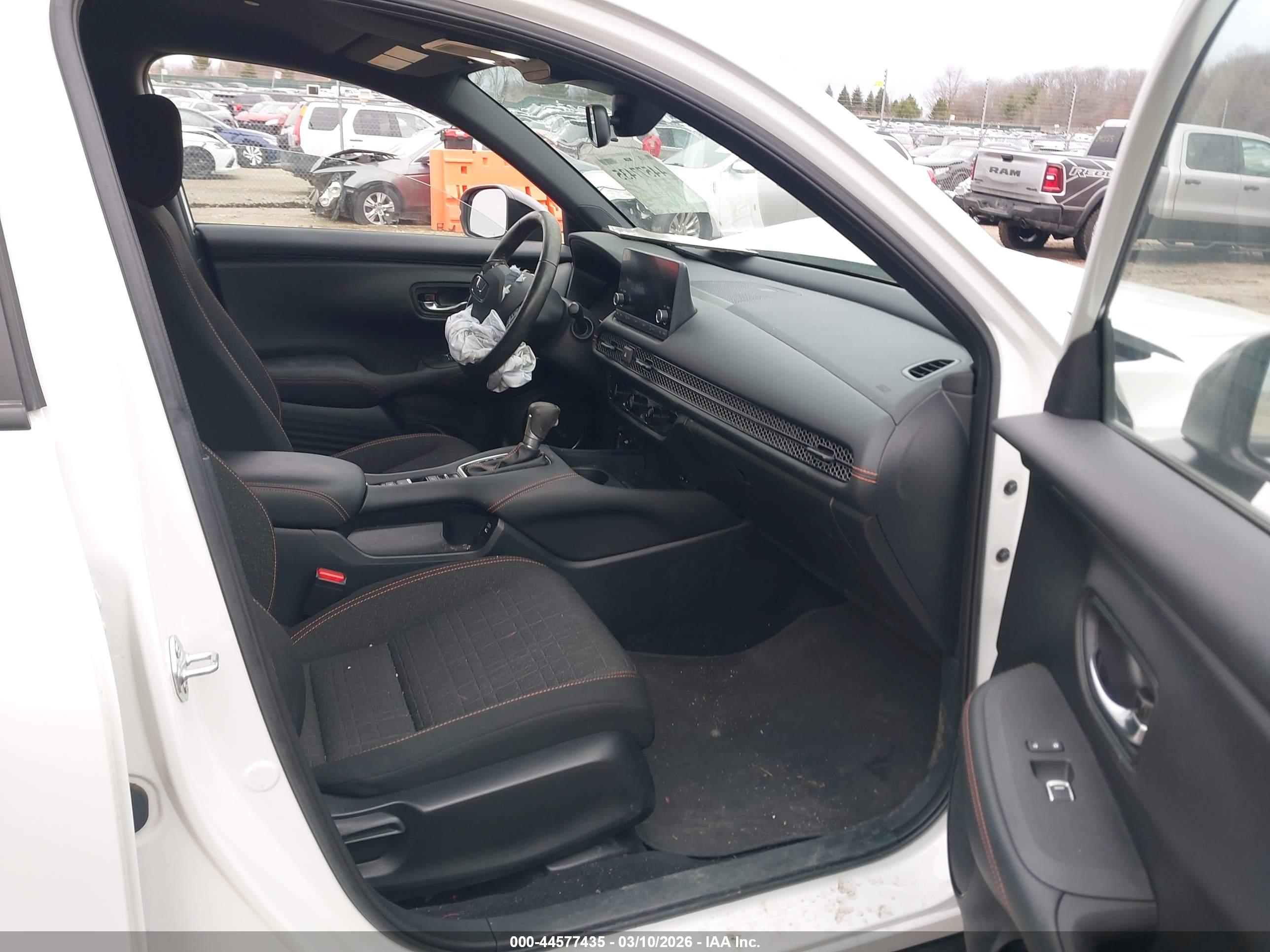 HONDA HR-V image 5