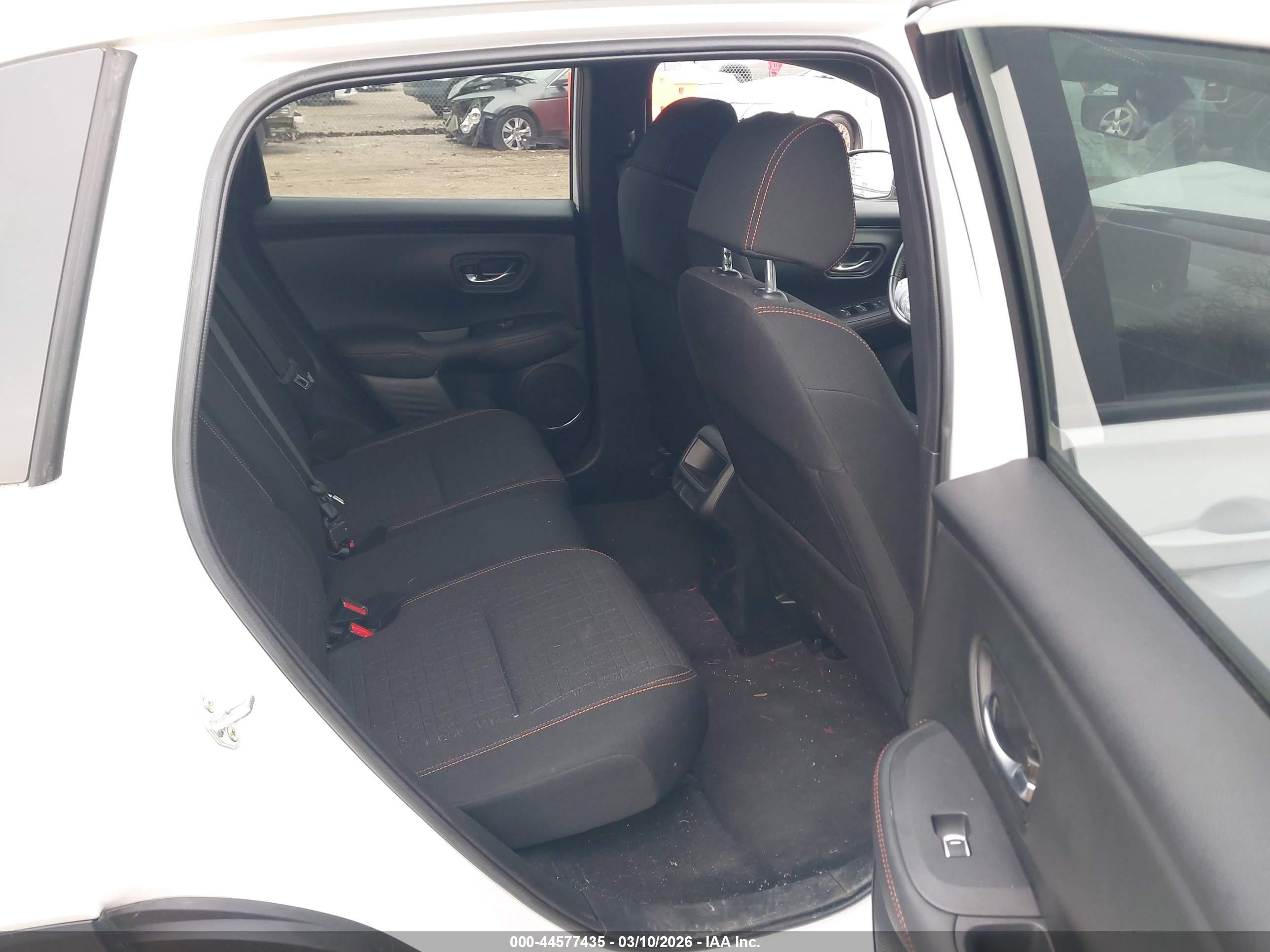 HONDA HR-V image 8