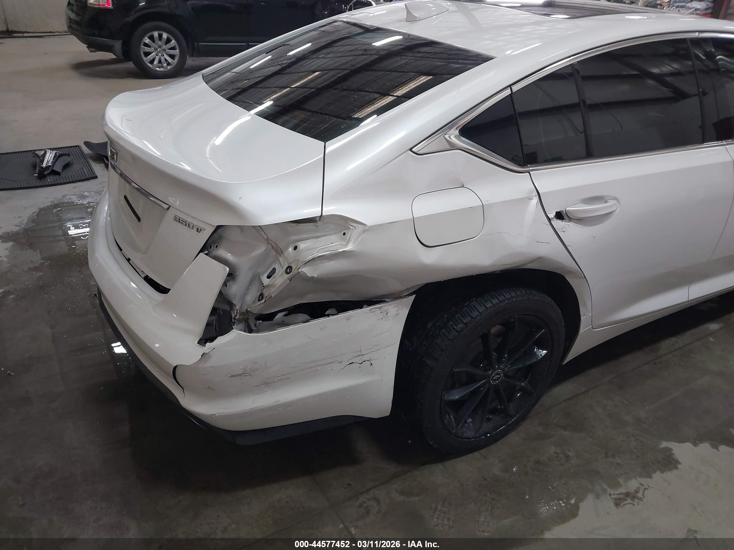 CADILLAC CT5 image 6