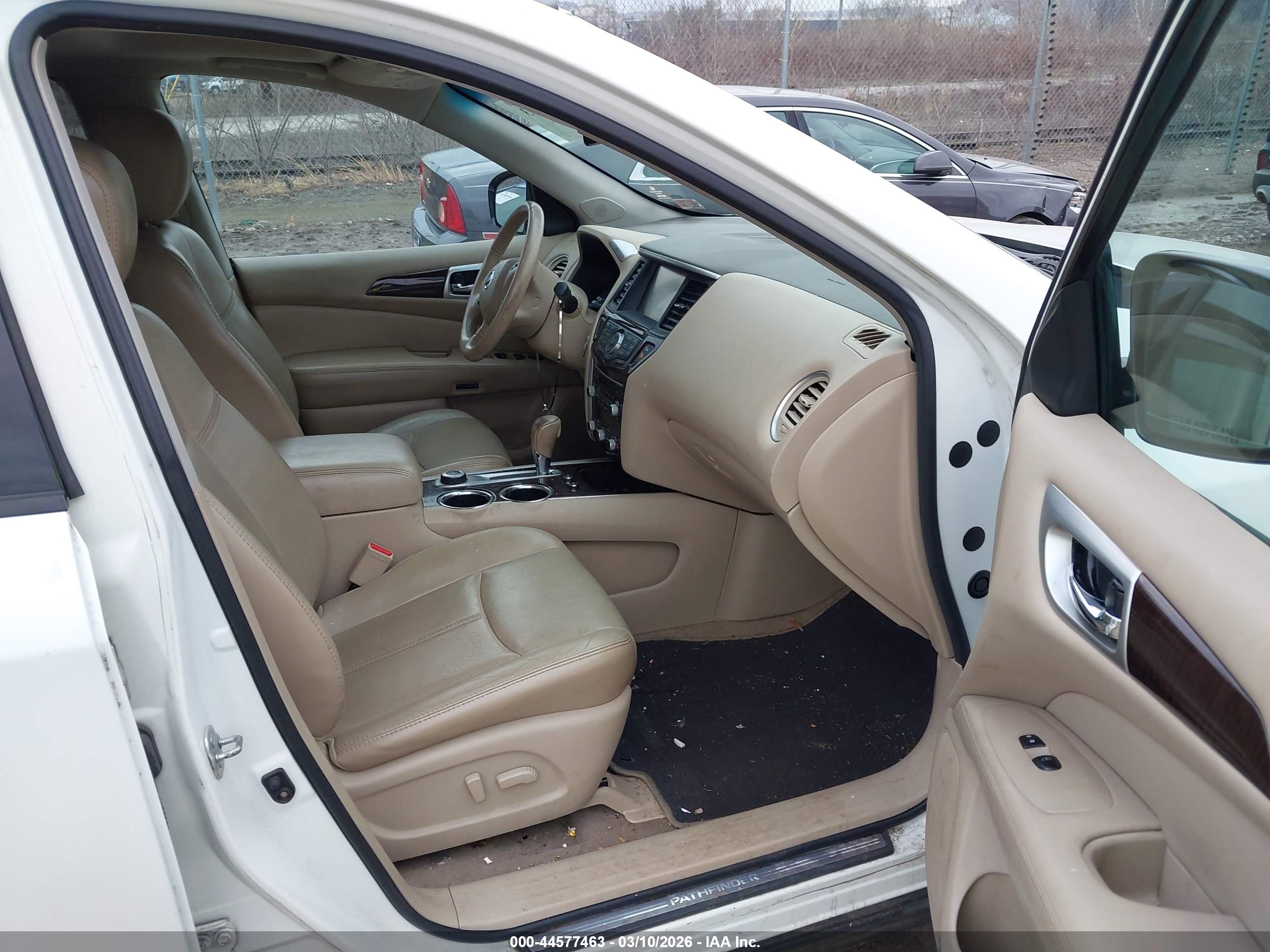 NISSAN PATHFINDER image 5