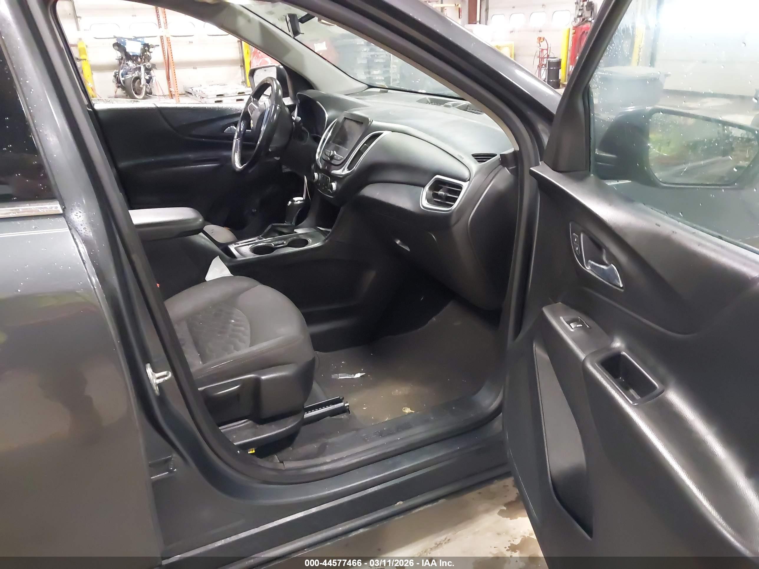 CHEVROLET EQUINOX image 5