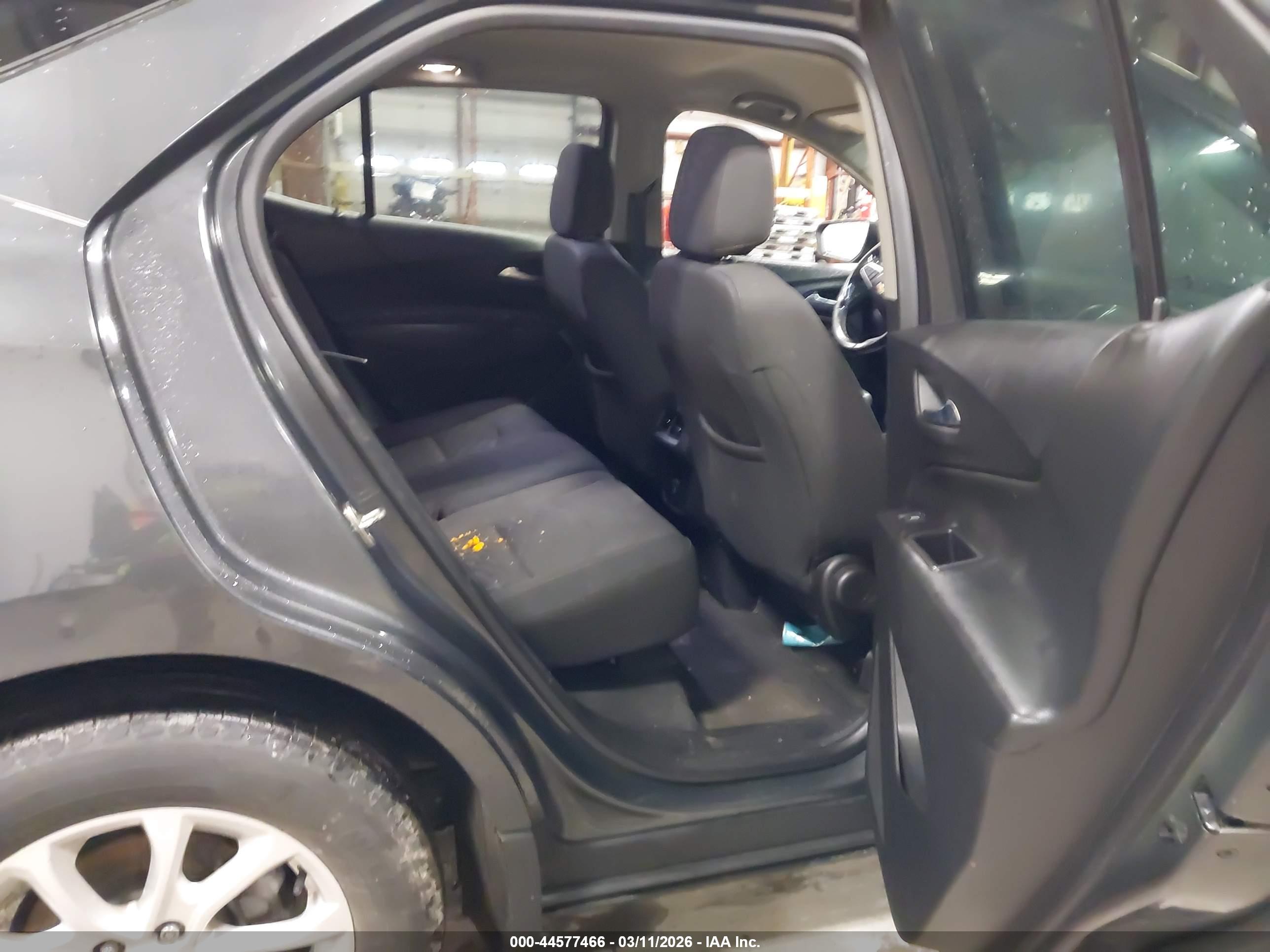 CHEVROLET EQUINOX image 8