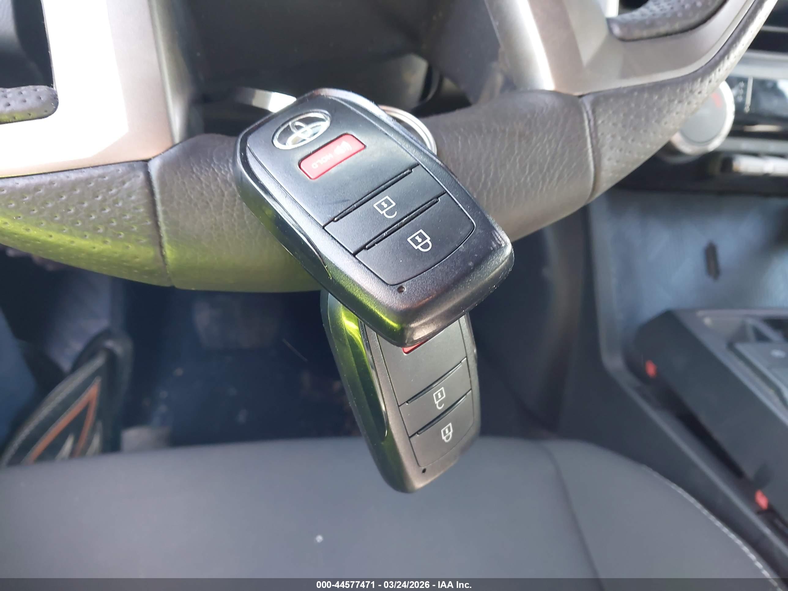 TOYOTA TACOMA image 11