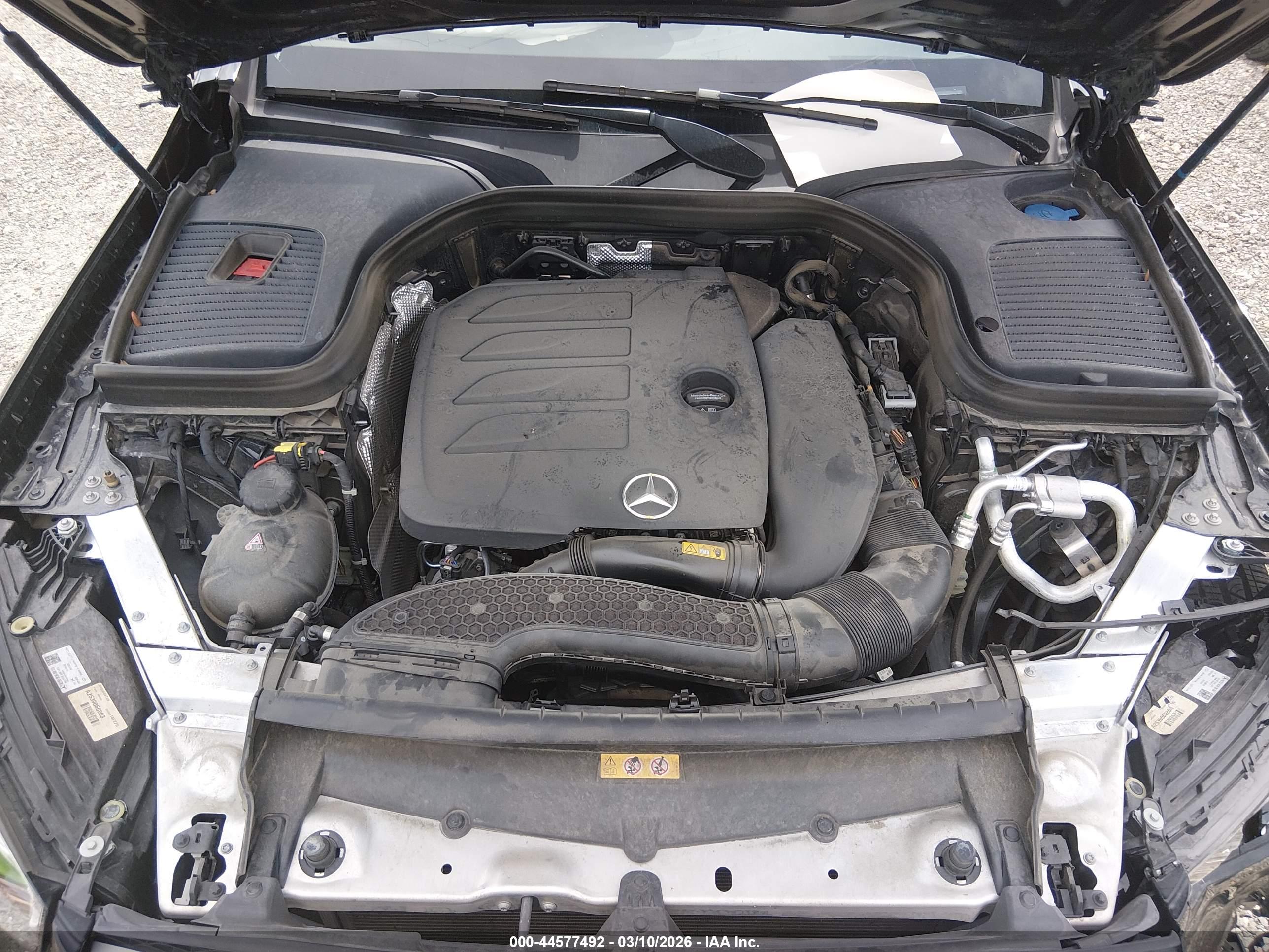 MERCEDES-BENZ GLC image 10